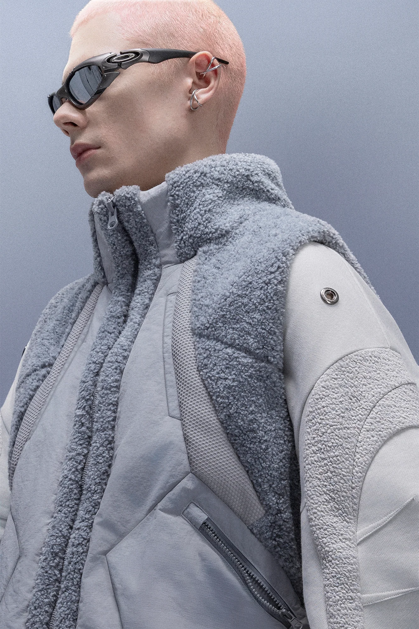 XIPHEVIL High-Neck Fleece-Panel Vest Dark Gray