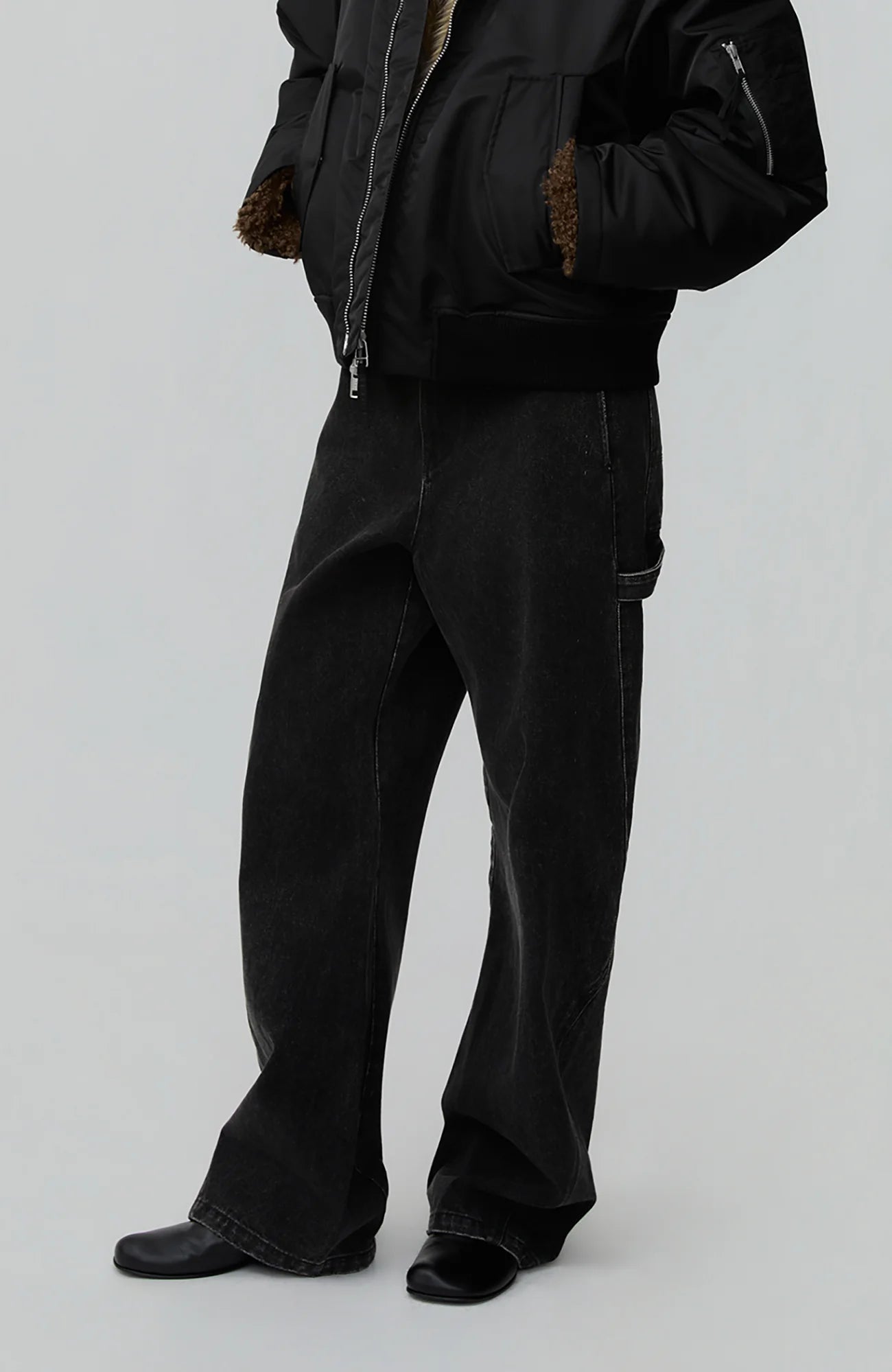 OPICLOTH Classic Washed Panel Straight-Leg Jeans