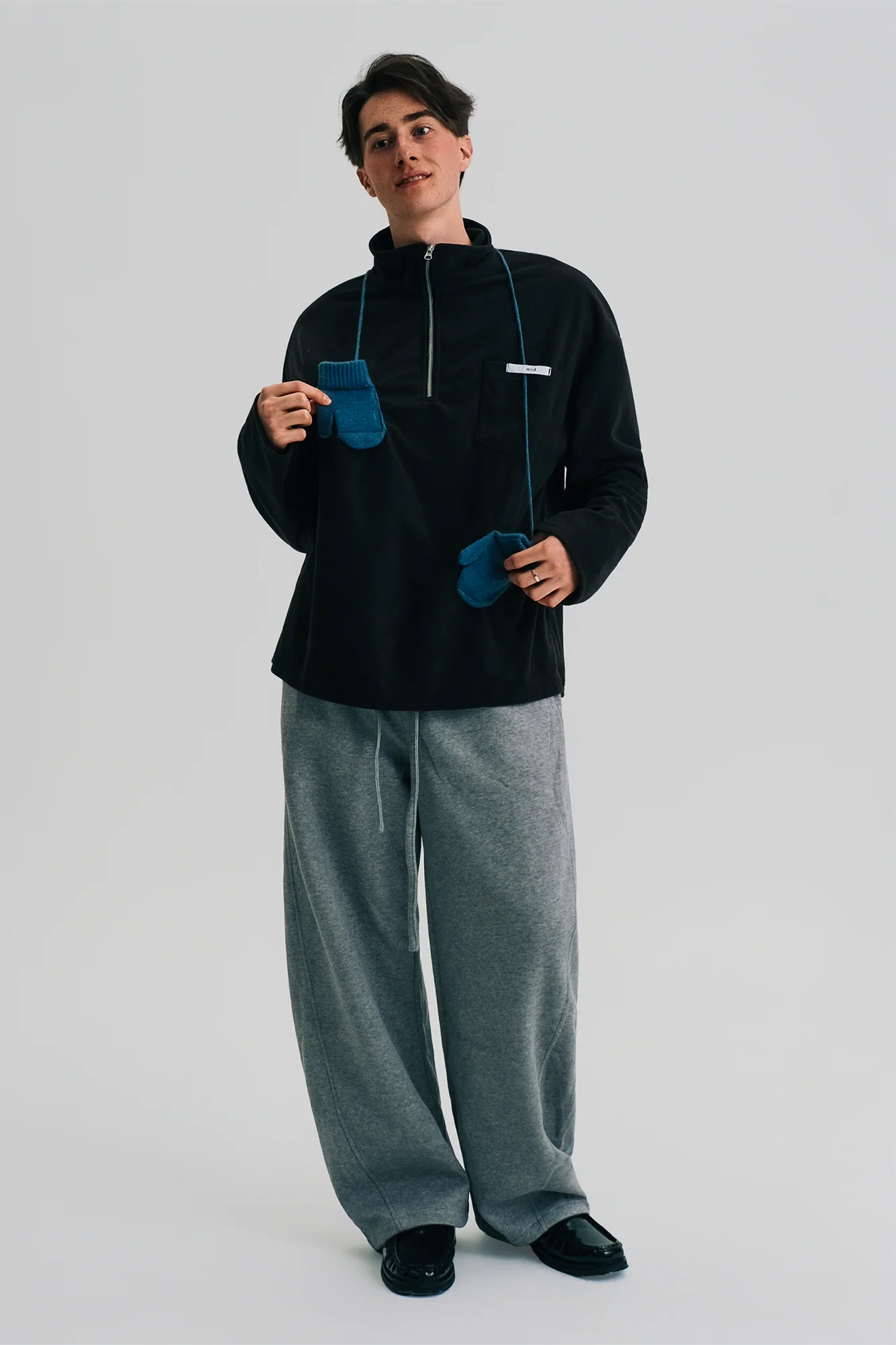 WIID Mitten-Chain Half-Zip Oversized Sweatshirt