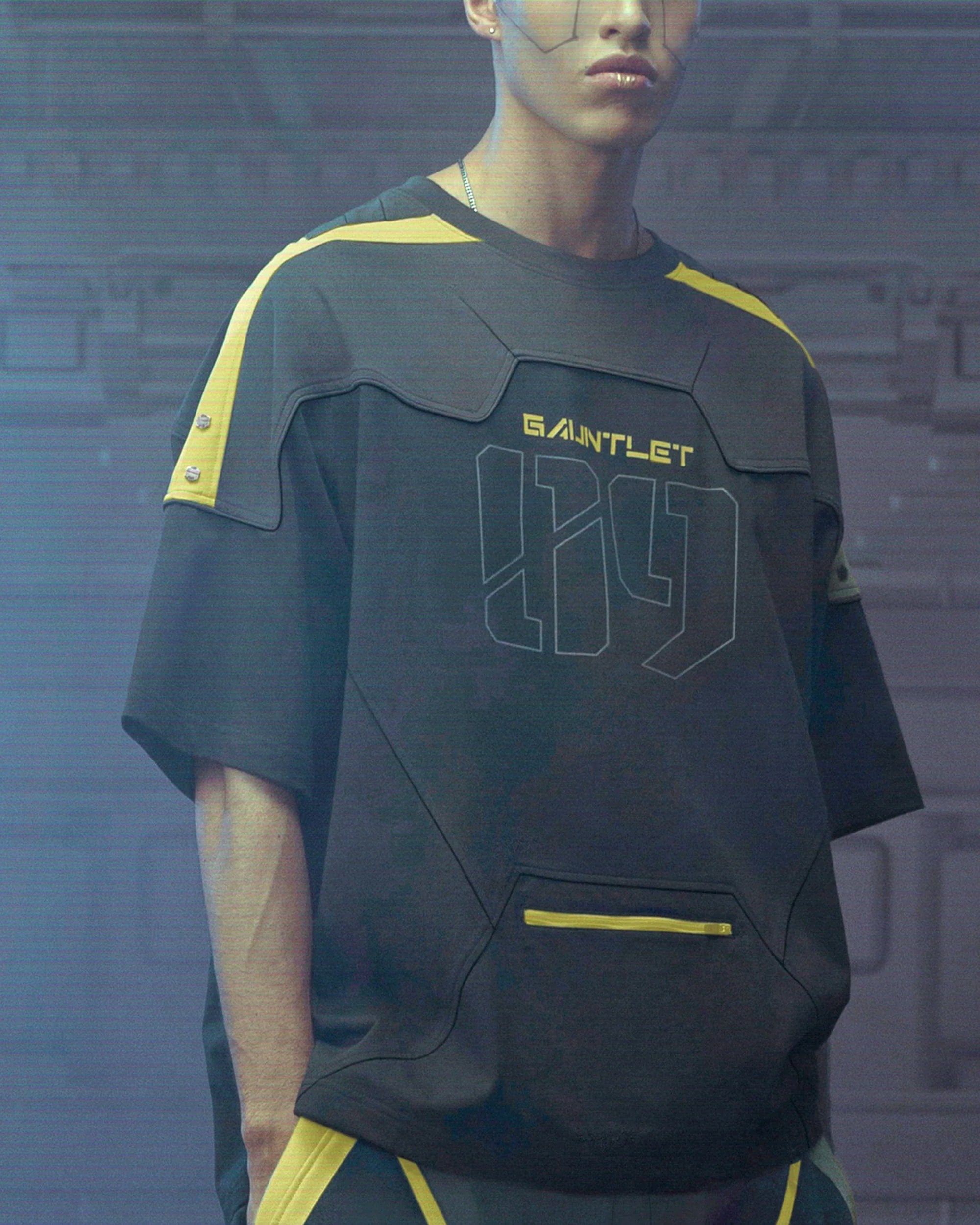 XIPHEVIL Modern Deconstructed Rivet Jersey Yellow