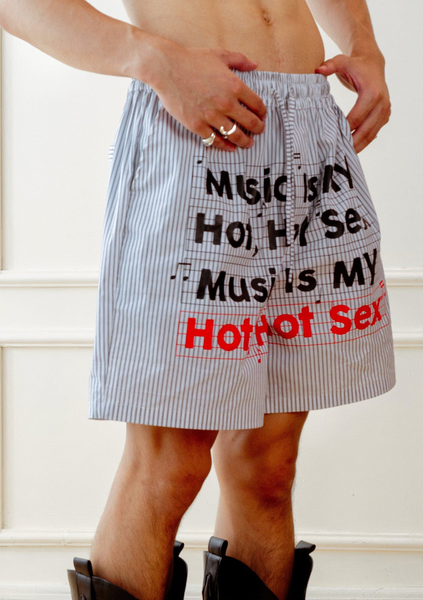 KADAKADA Stripe Slogan Graphic Lounge Shorts