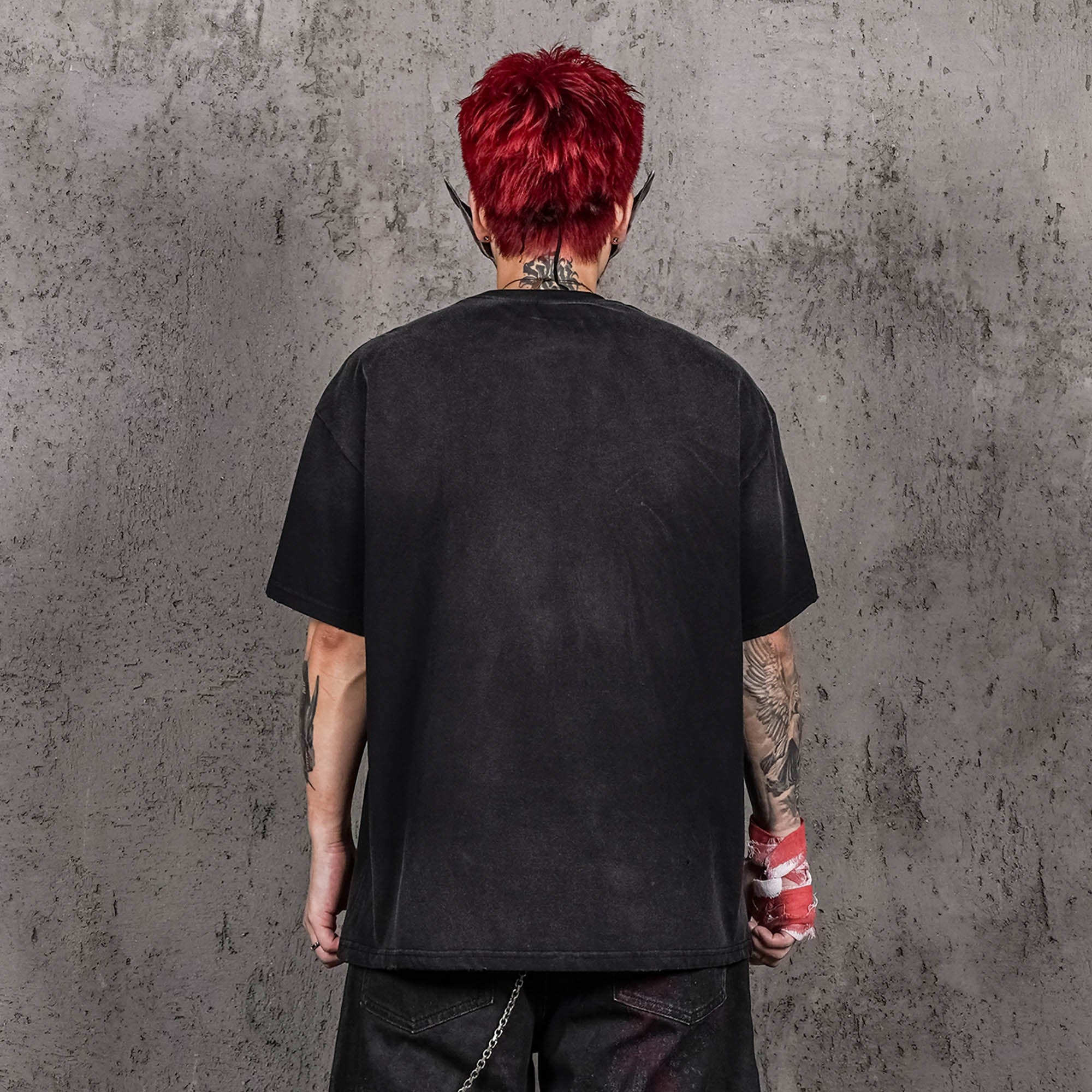 UNDERWATER The Dark Raven Distressed T-Shirt