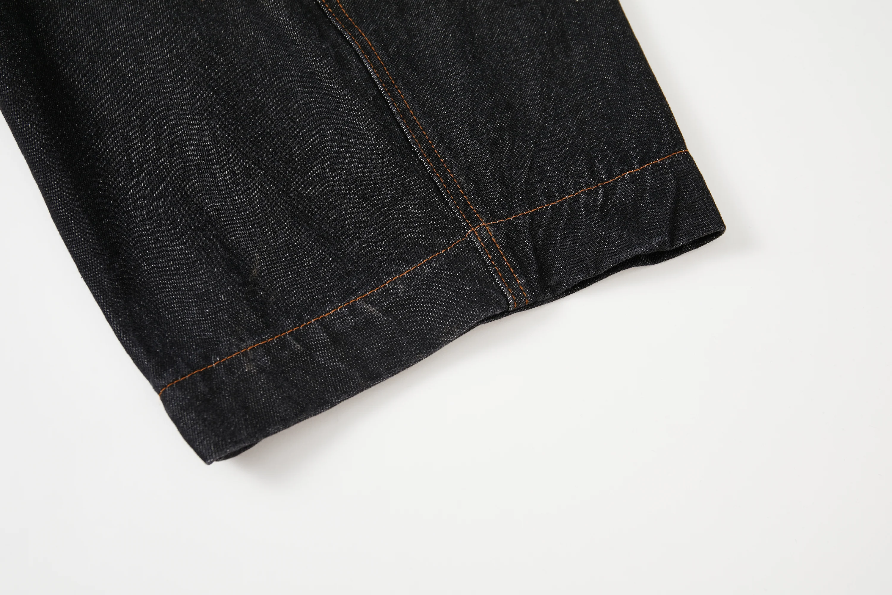 OPICLOTH Curved Panel Oversized Raw Jeans