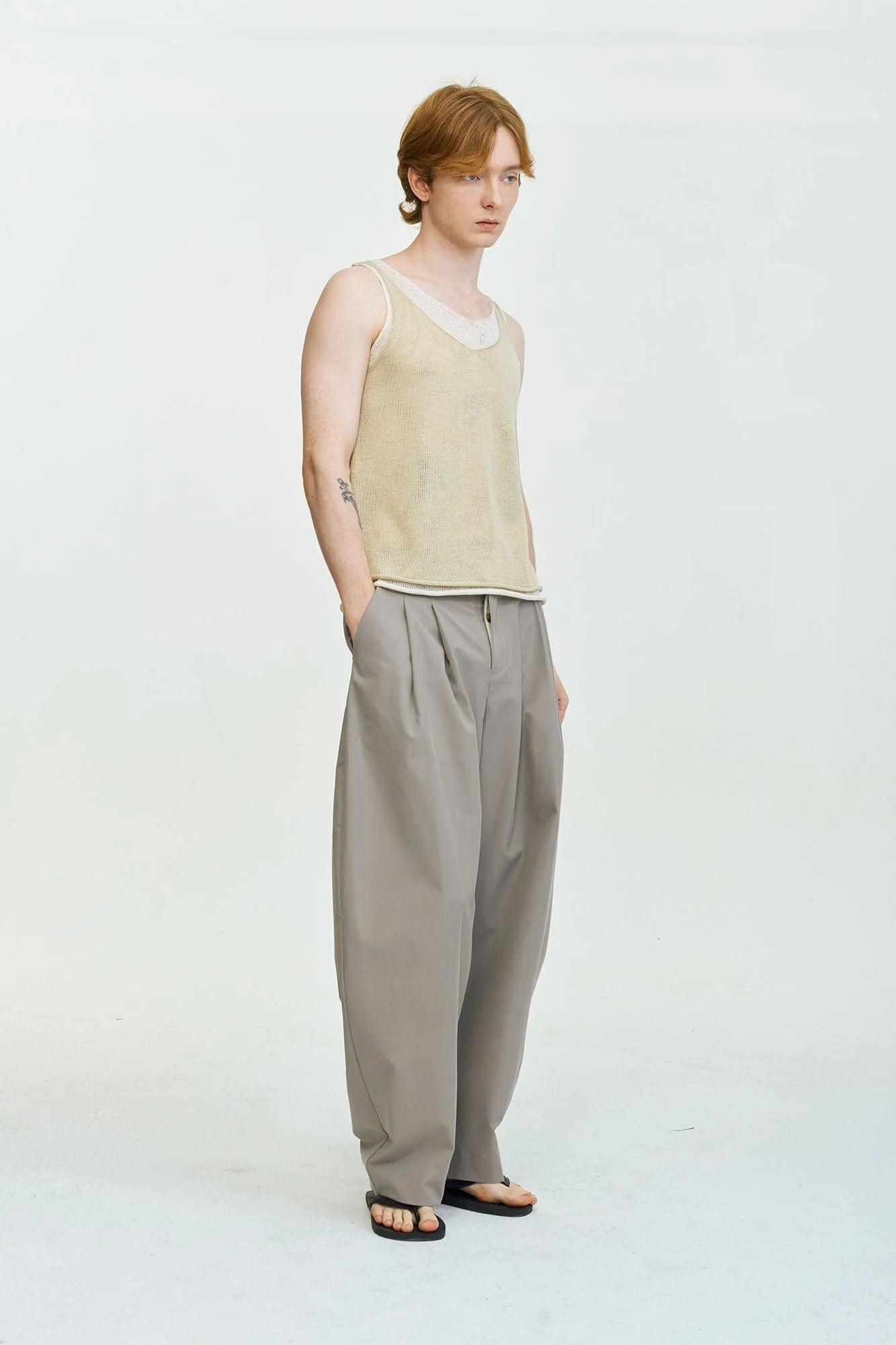 LEONSENSE Contrast Layered V-Neck Knit Tank Top