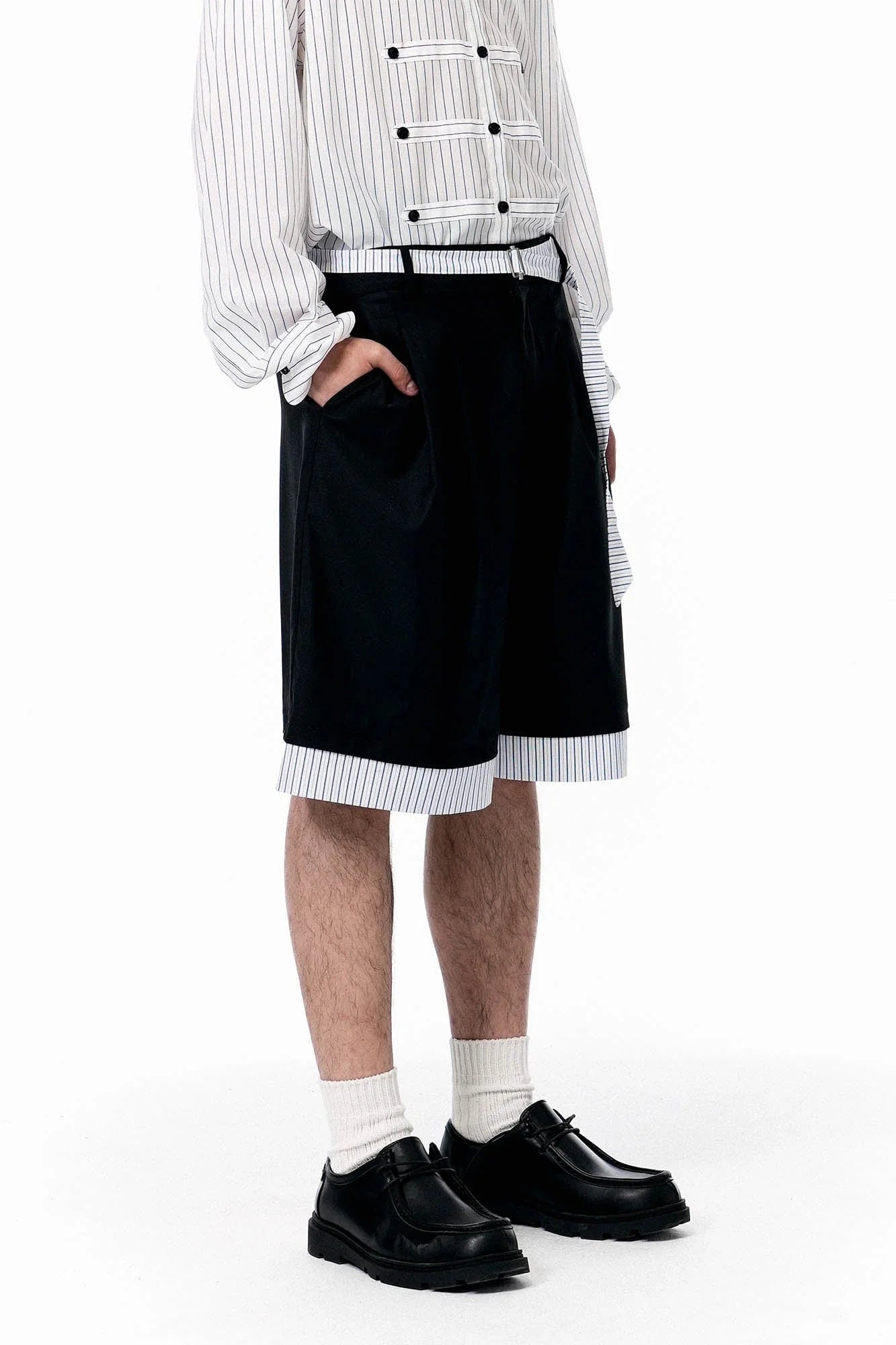 OIPWORD Panelled Stripe Hem Shorts