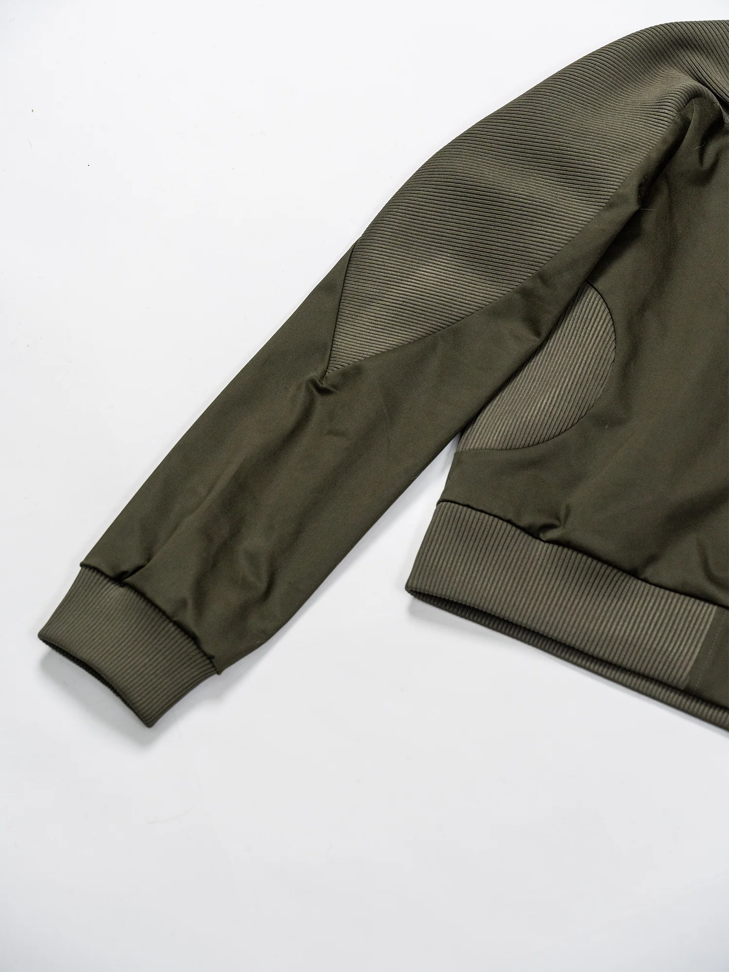 KADAKADA Rib-Spliced Stand-Collar Cropped Jacket