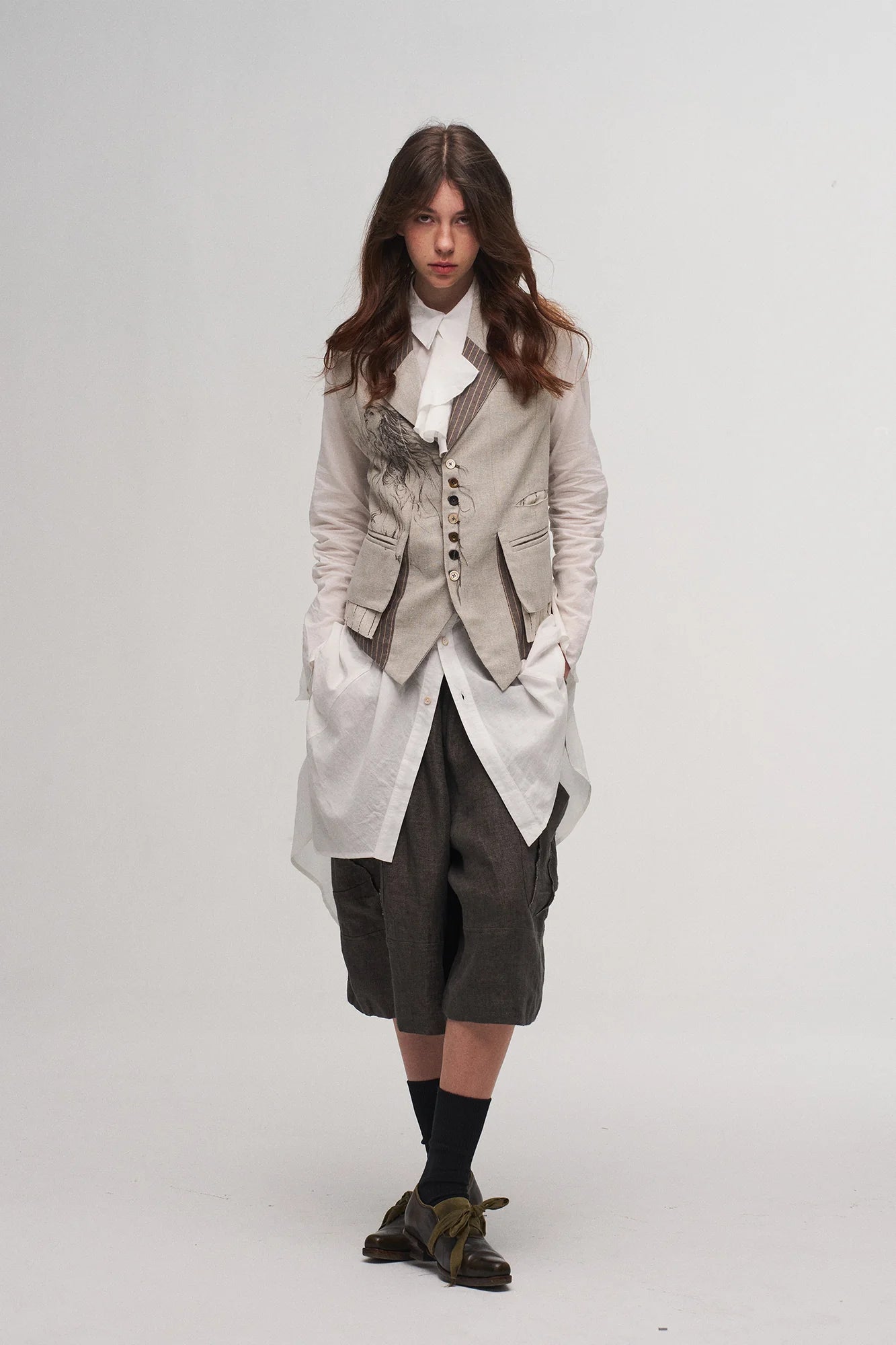 ILNya Nieternite Nifutur Ruched Waist Ruffle-Neck Long Shirt