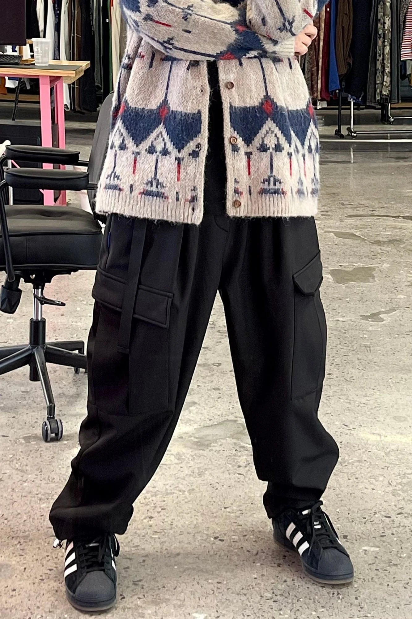 ME DA IGUAL Fleece-Lined Multi-Pocket Utility Pants