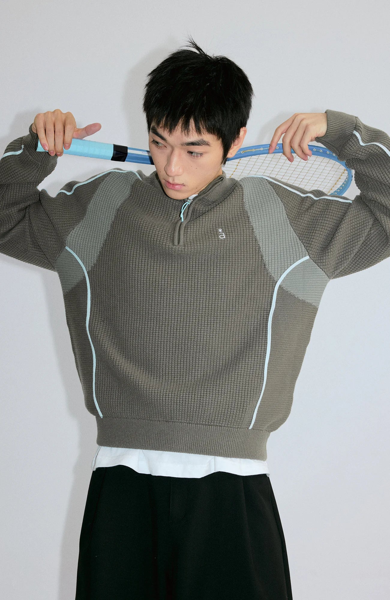 ROARINGWILD A ARCH Contrast Panel Raglan Half-Zip Sweater