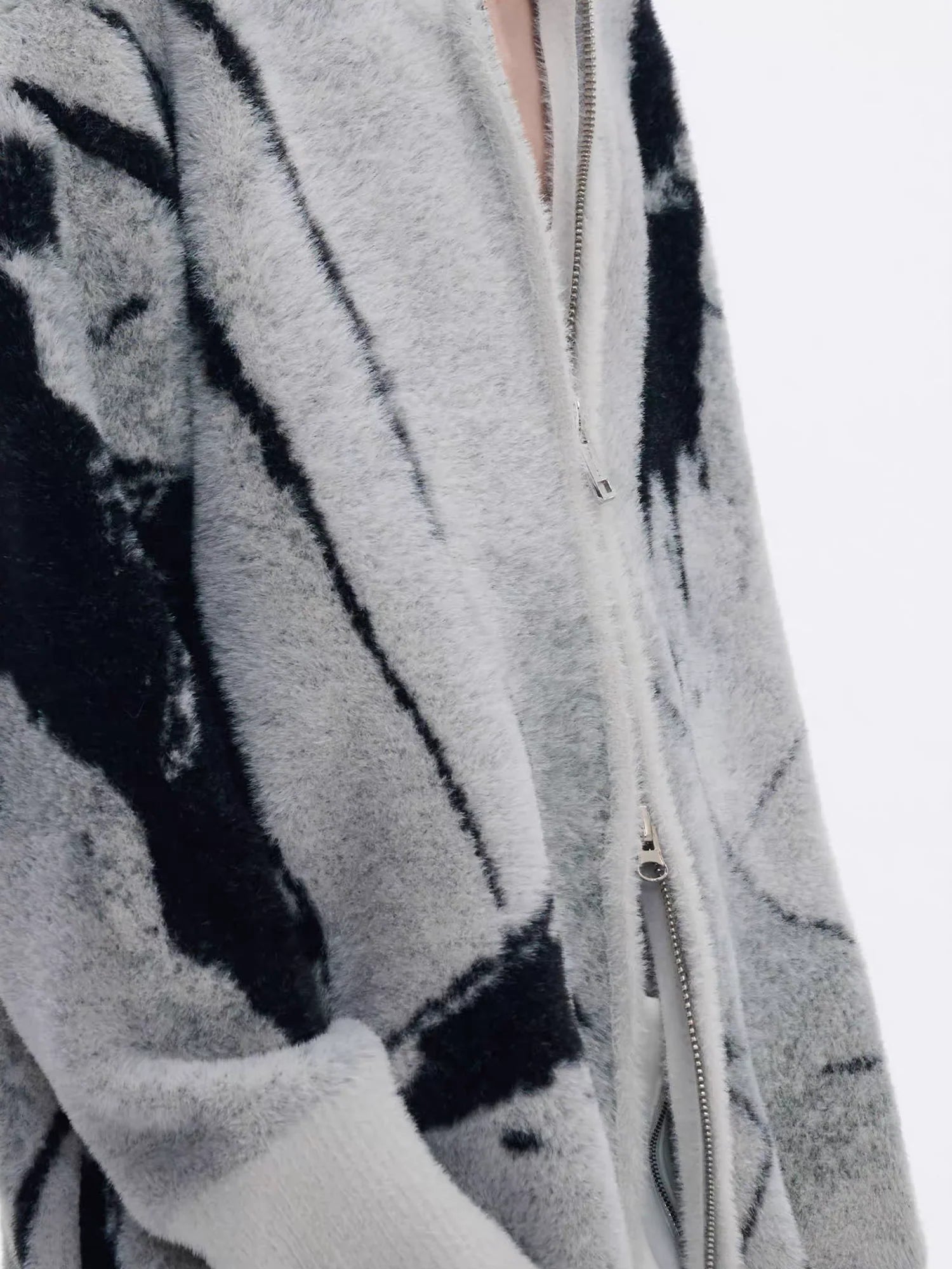 TIWILLTANG Faux-Mink Graphic Knit Jacket
