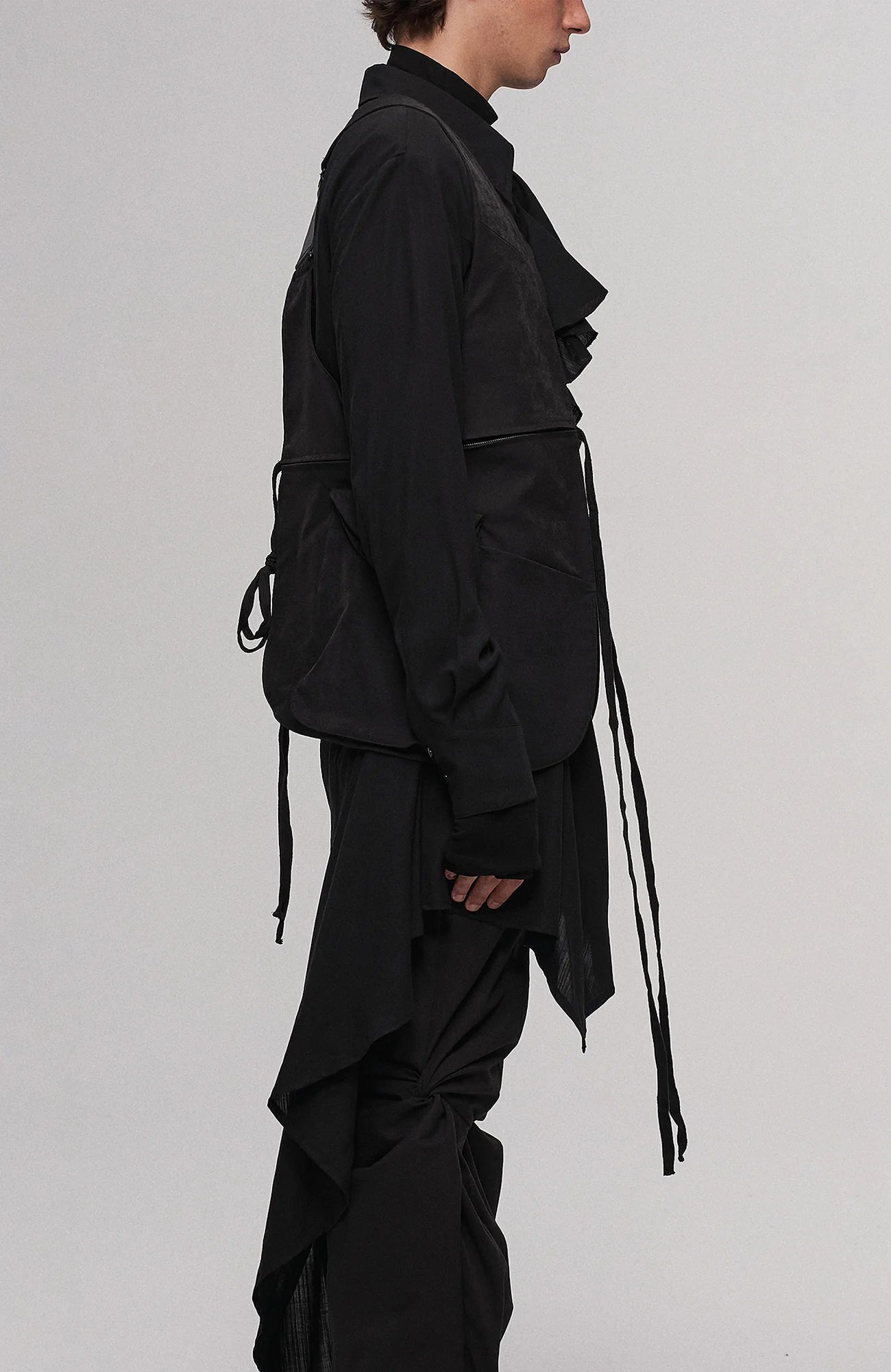 ILNya Nieternite Nifutur Twist-Knee Flared Trousers