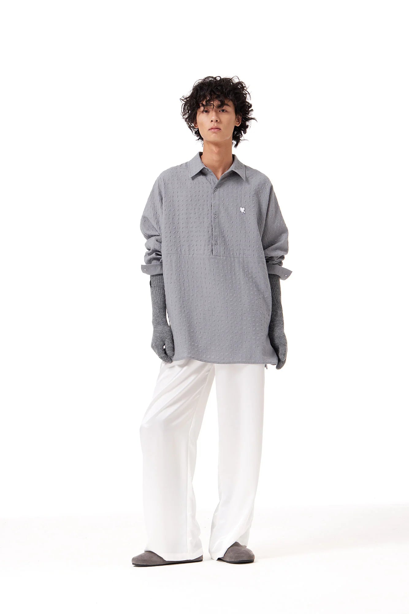 OUYANG WENJUN Drip Heart Embroidered Seersucker Shirt
