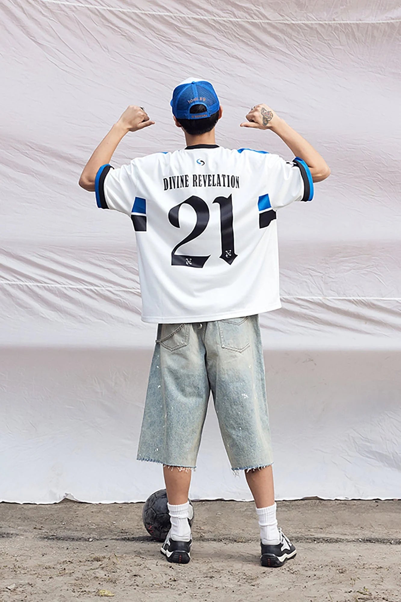 IN EXISTENCE NO.21 Contrast Graphic Sports T-Shirt