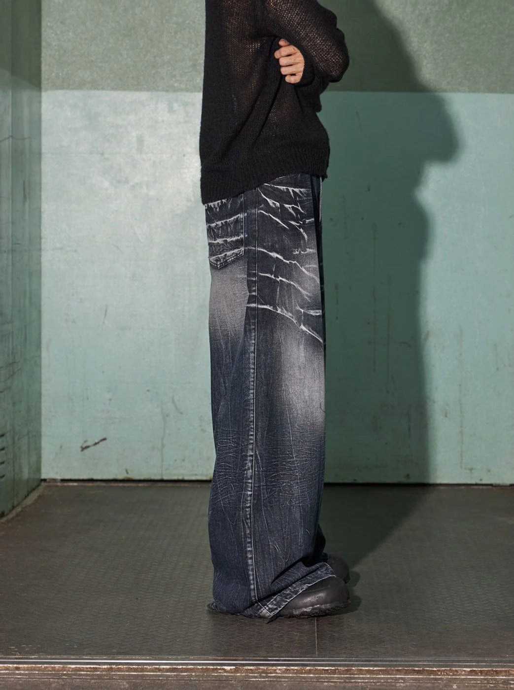 DND4DES Lighting Crease Washed Wide-Leg Jeans