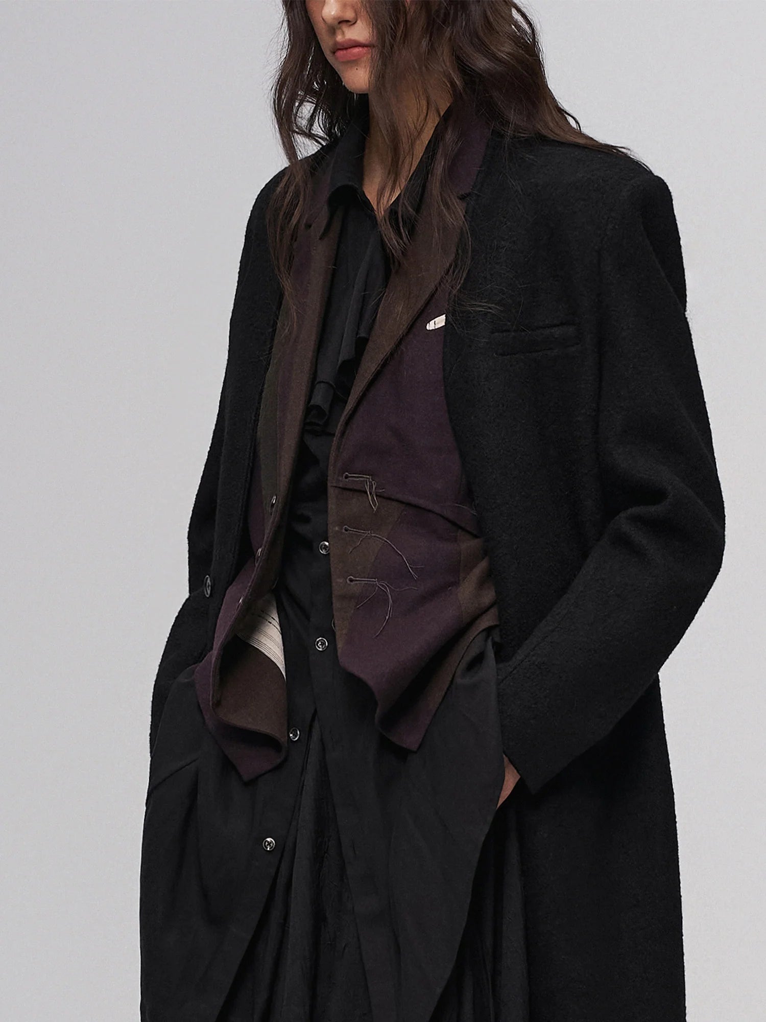 ILNya Nieternite Nifutur Essential Collarless Heavyweight Wool Coat
