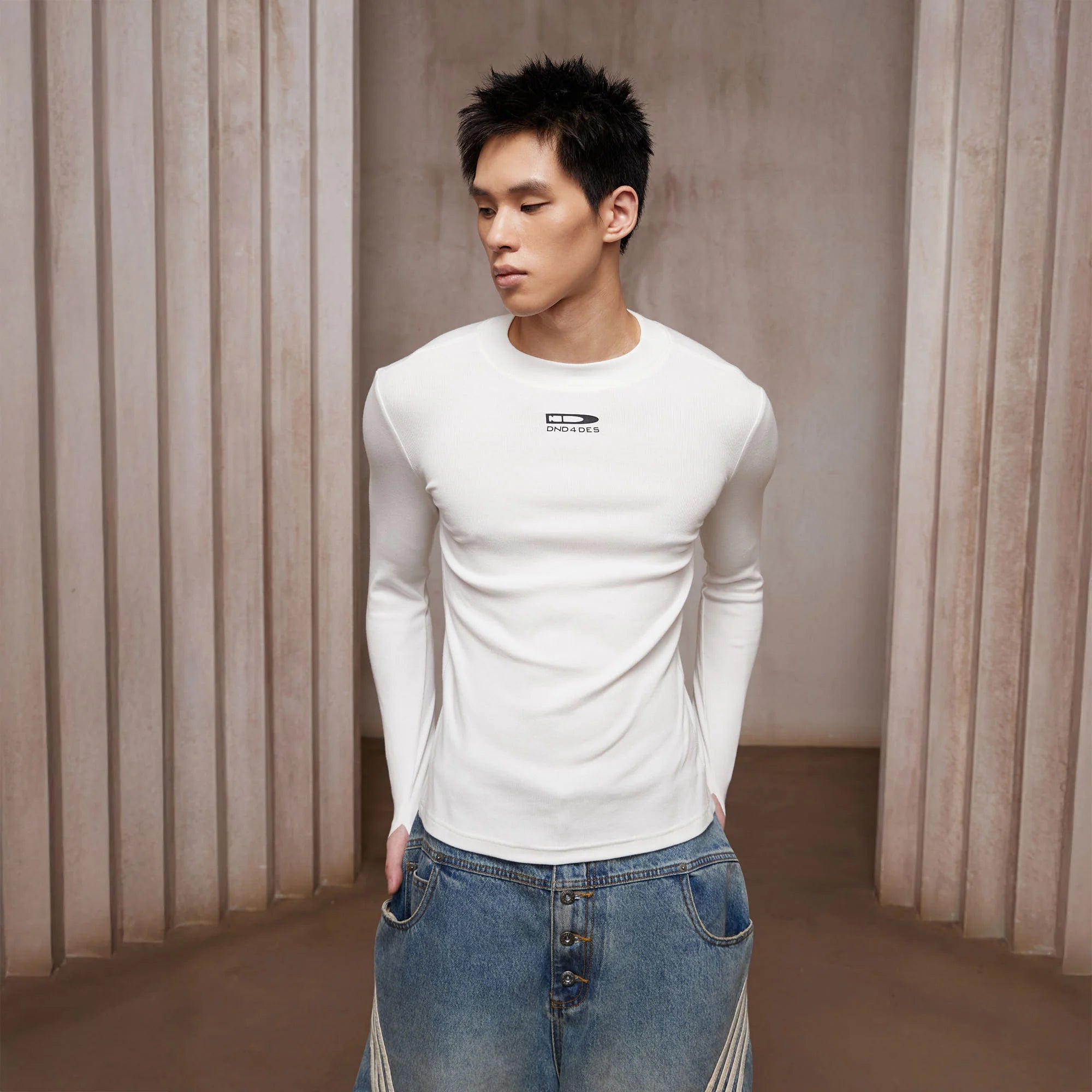 DND4DES Bullet LOGO Graphic Long-Sleeve Tee