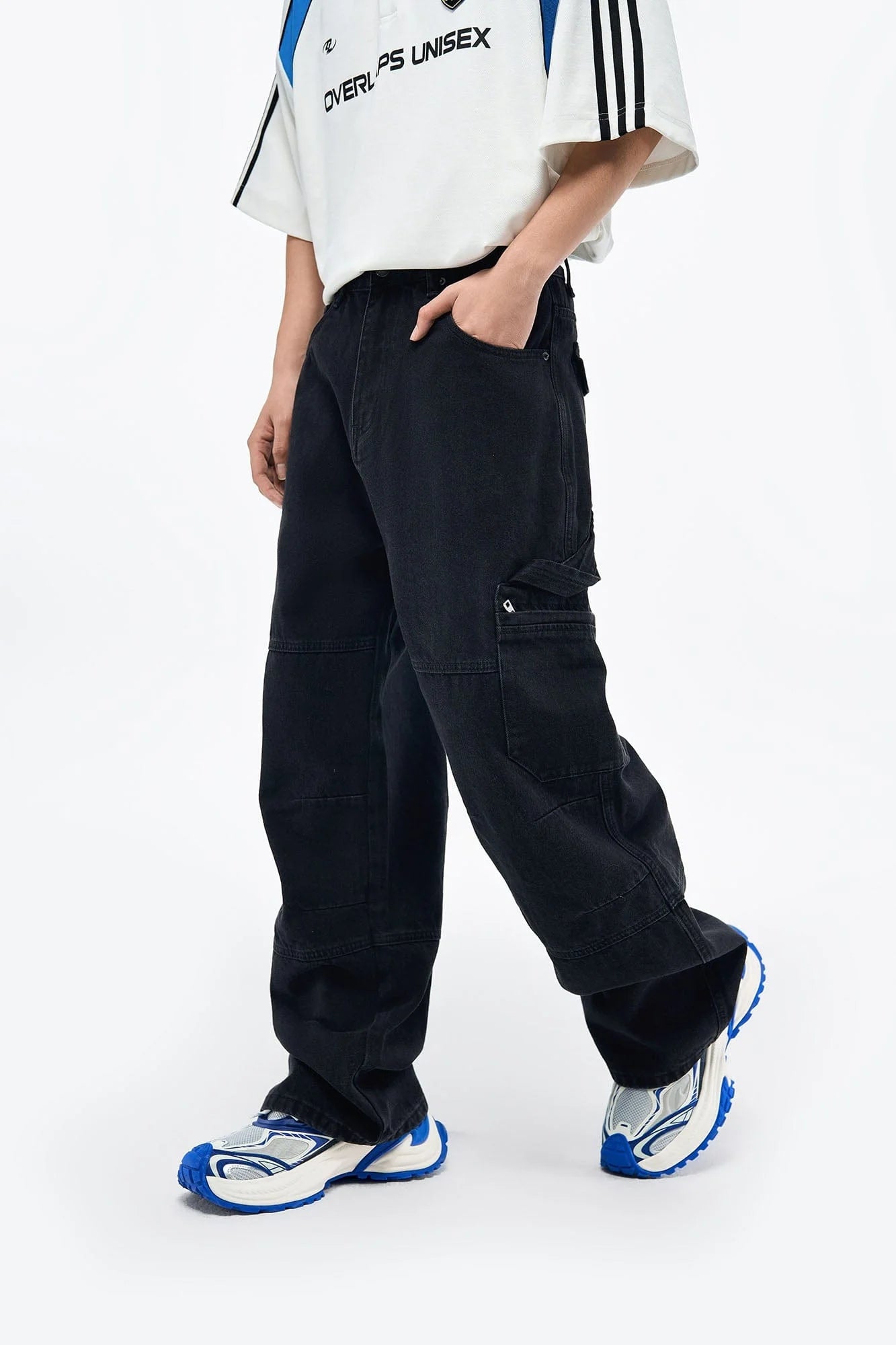 OVERLAPS Washed Multi-Pocket Cargo Jeans