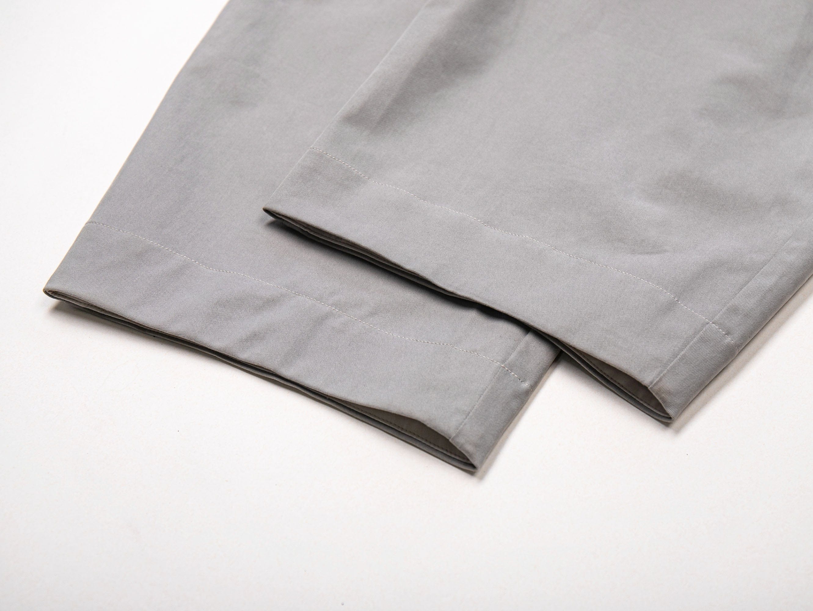 LEONSENSE Pleated Tencel Oversized Curved Pants