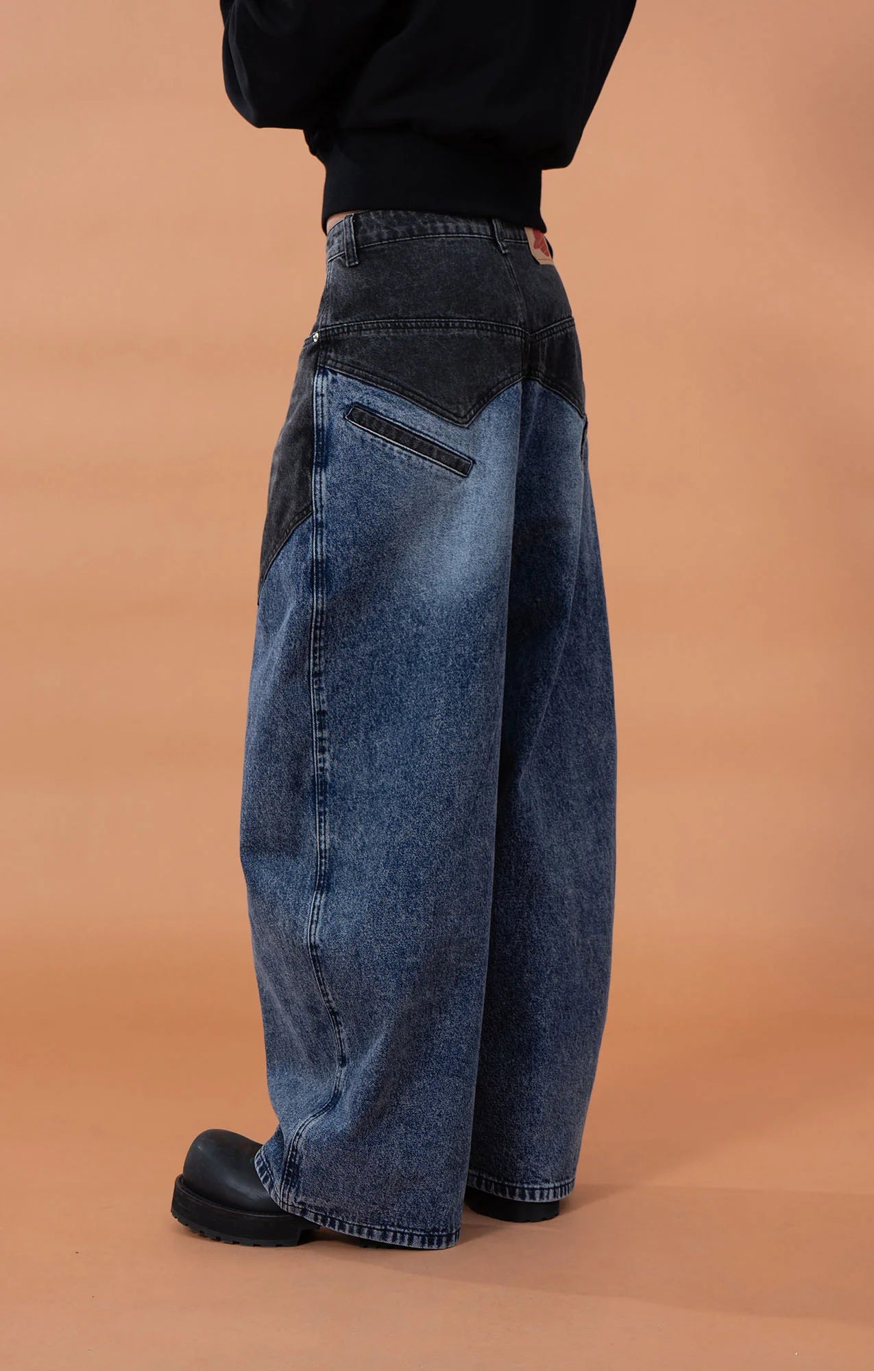 CLP Distressed Contrast-Panel Oversized Jeans
