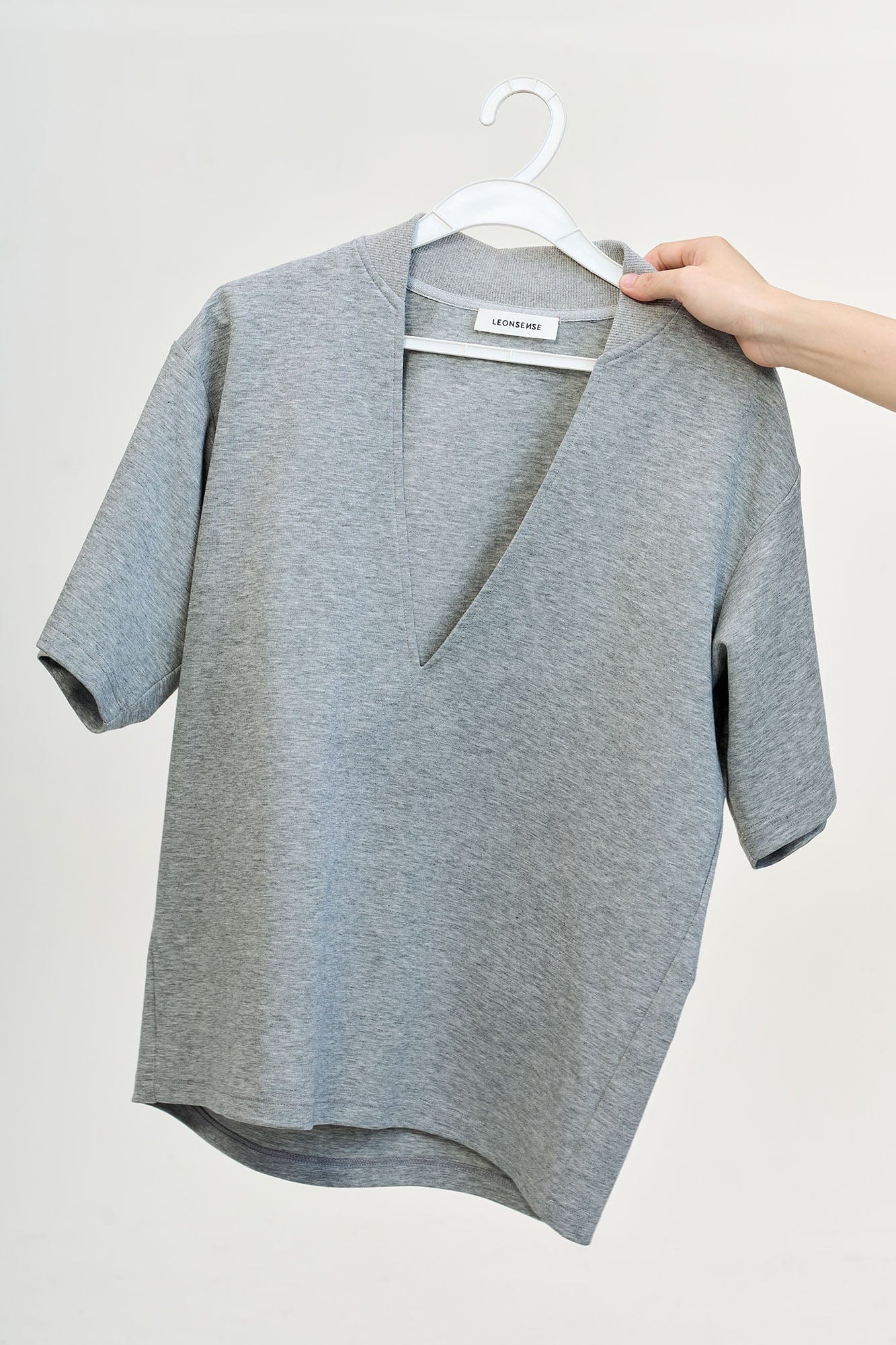 LEONSENSE Essential Deep V-Cut T-Shirt