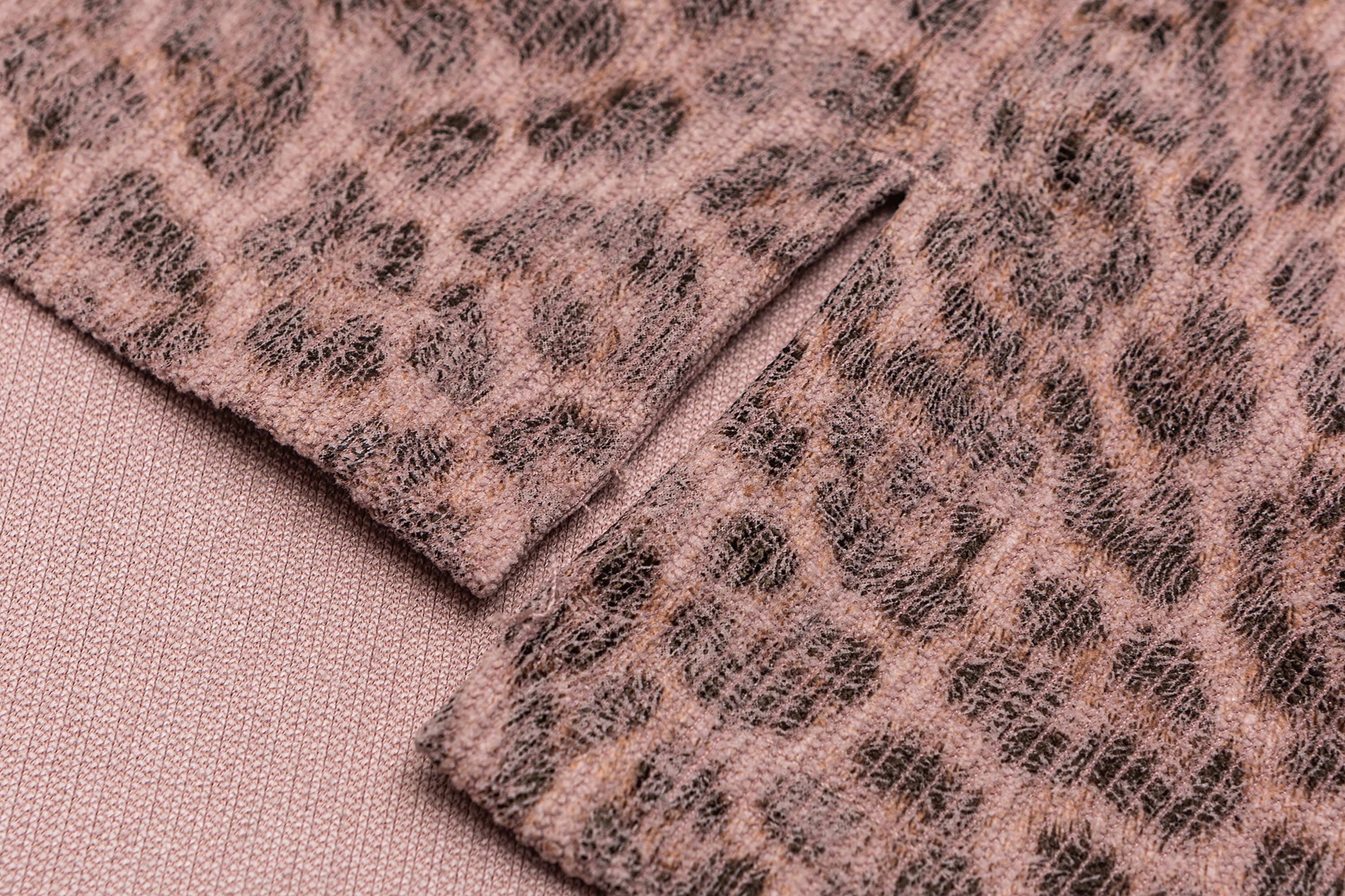 ME DA IGUAL Fuzzy Leopard Polo T-Shirt