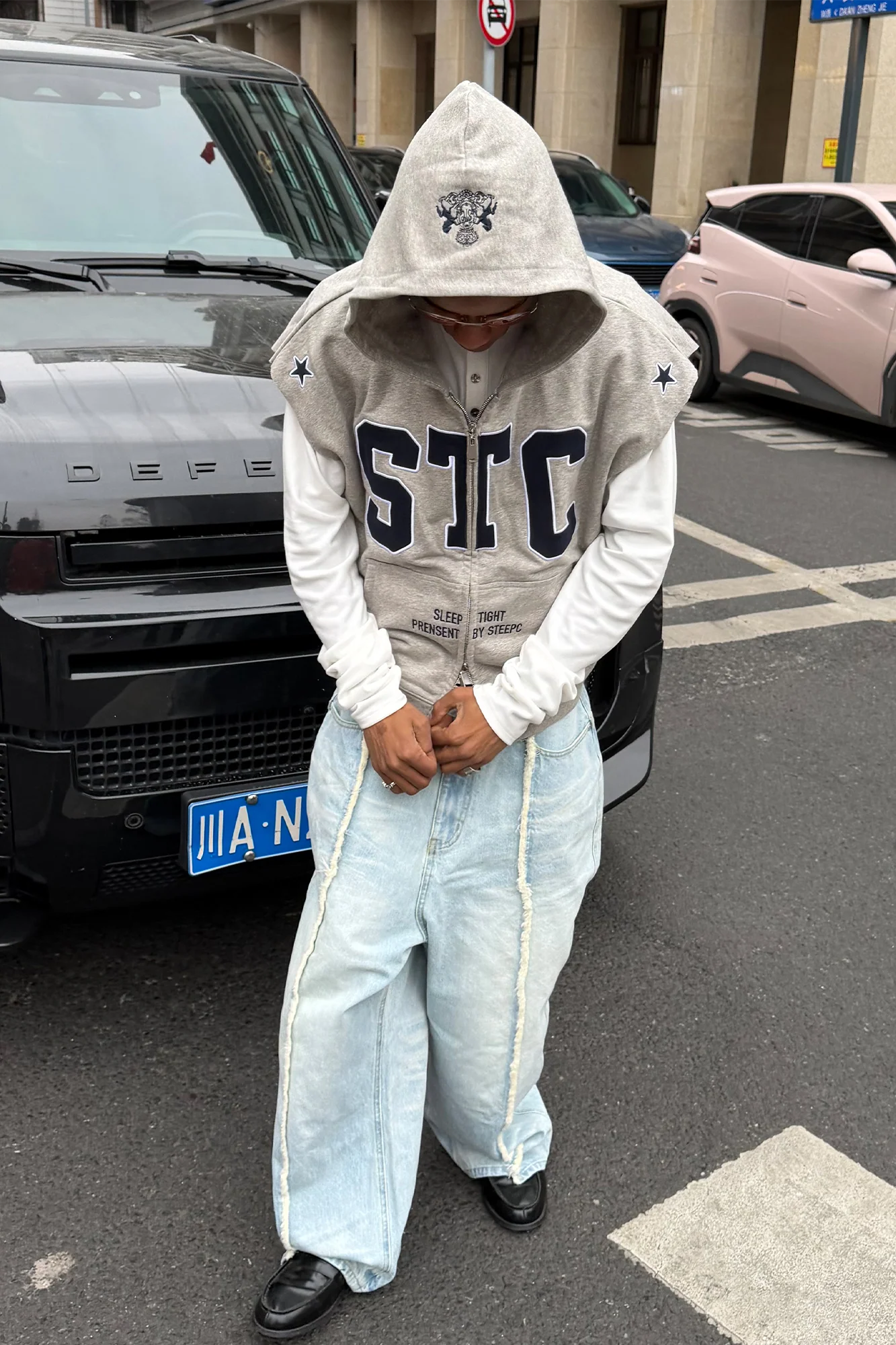 STEEPC Washed Frayed Seam Baggy Jeans