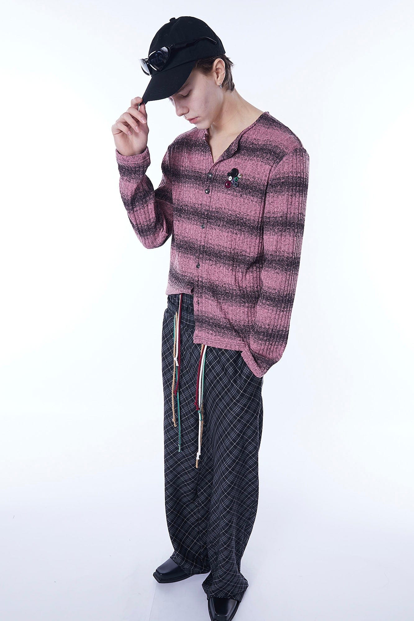 ASSEEN Horizontal Gradient Stripe Button Cardigan Pink