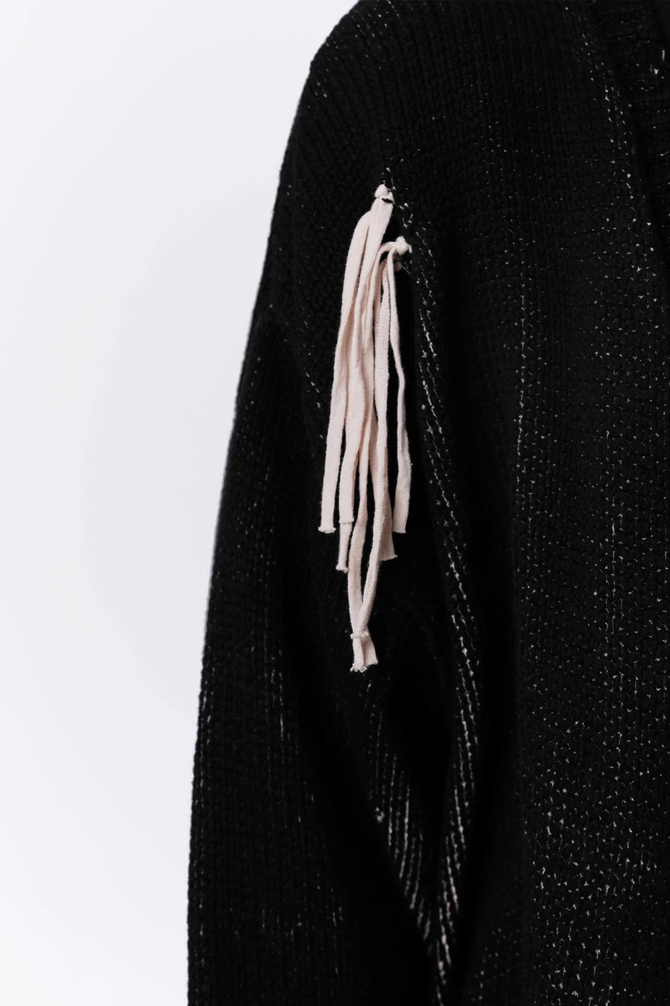 VANN VALRENCE Distressed Frayed Spray V-Neck Cardigan