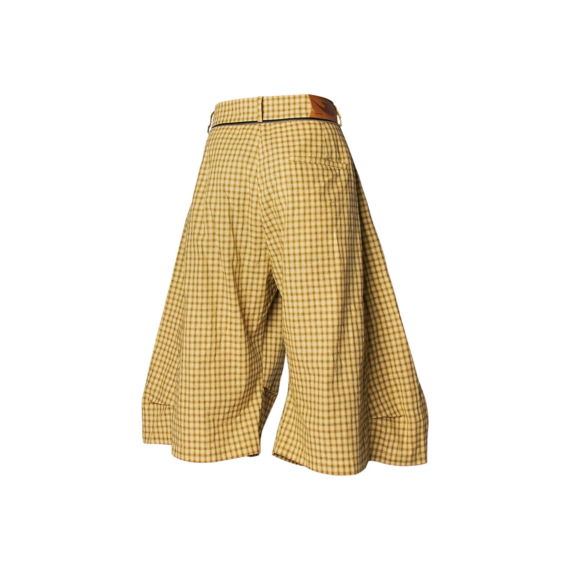 RELABEL Detachable Scarf Grid Pleated Shorts