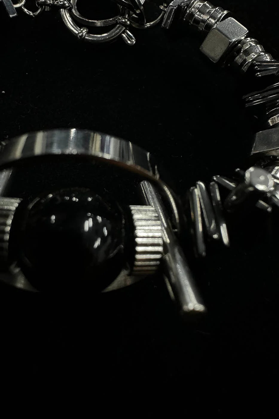 ILLUSORY Blackhole Mech Bracelet