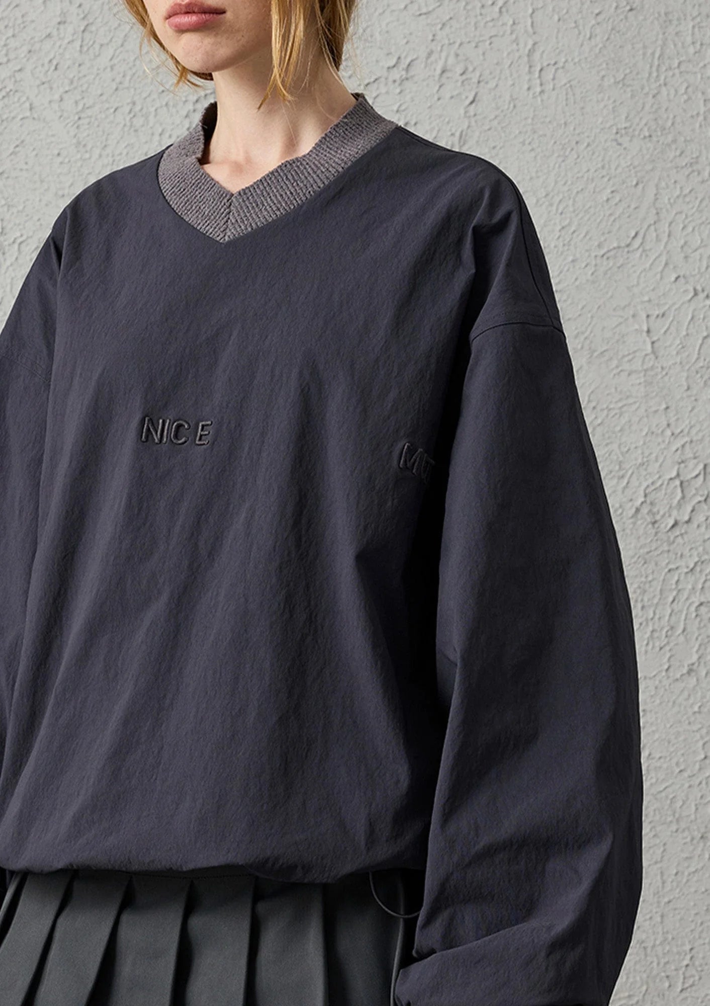 ORGANIC EMOTION Water-Repellent LOGO Embroidered Drawstring Sweatshirt