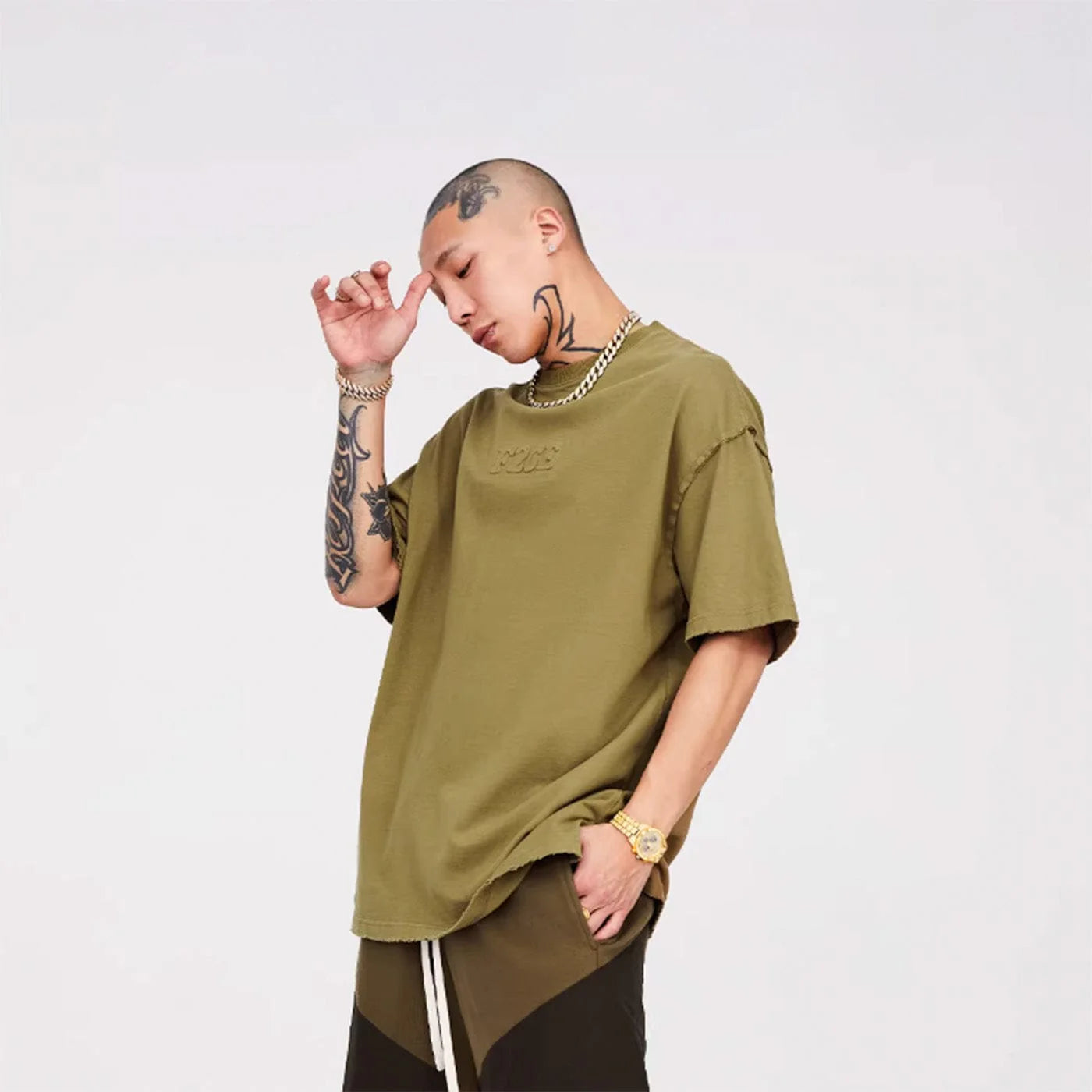 F2CE Essential Embossed LOGO Reversed T-Shirt