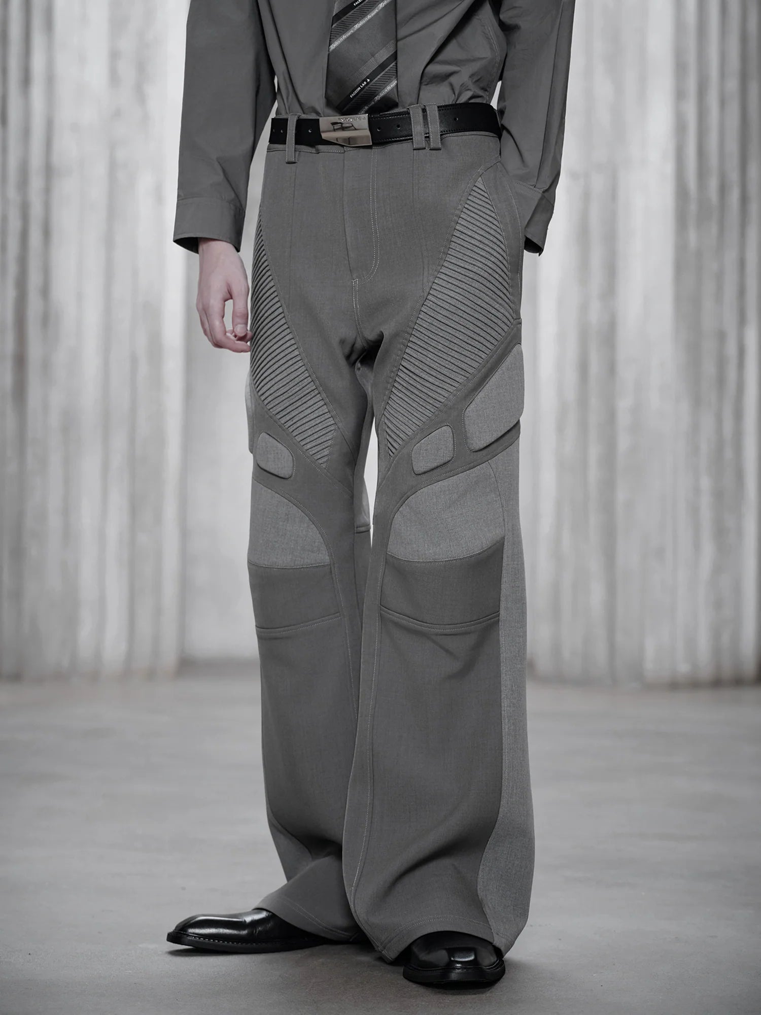 FACEONLAB Paneled Armor Padding Straight-Leg Pants