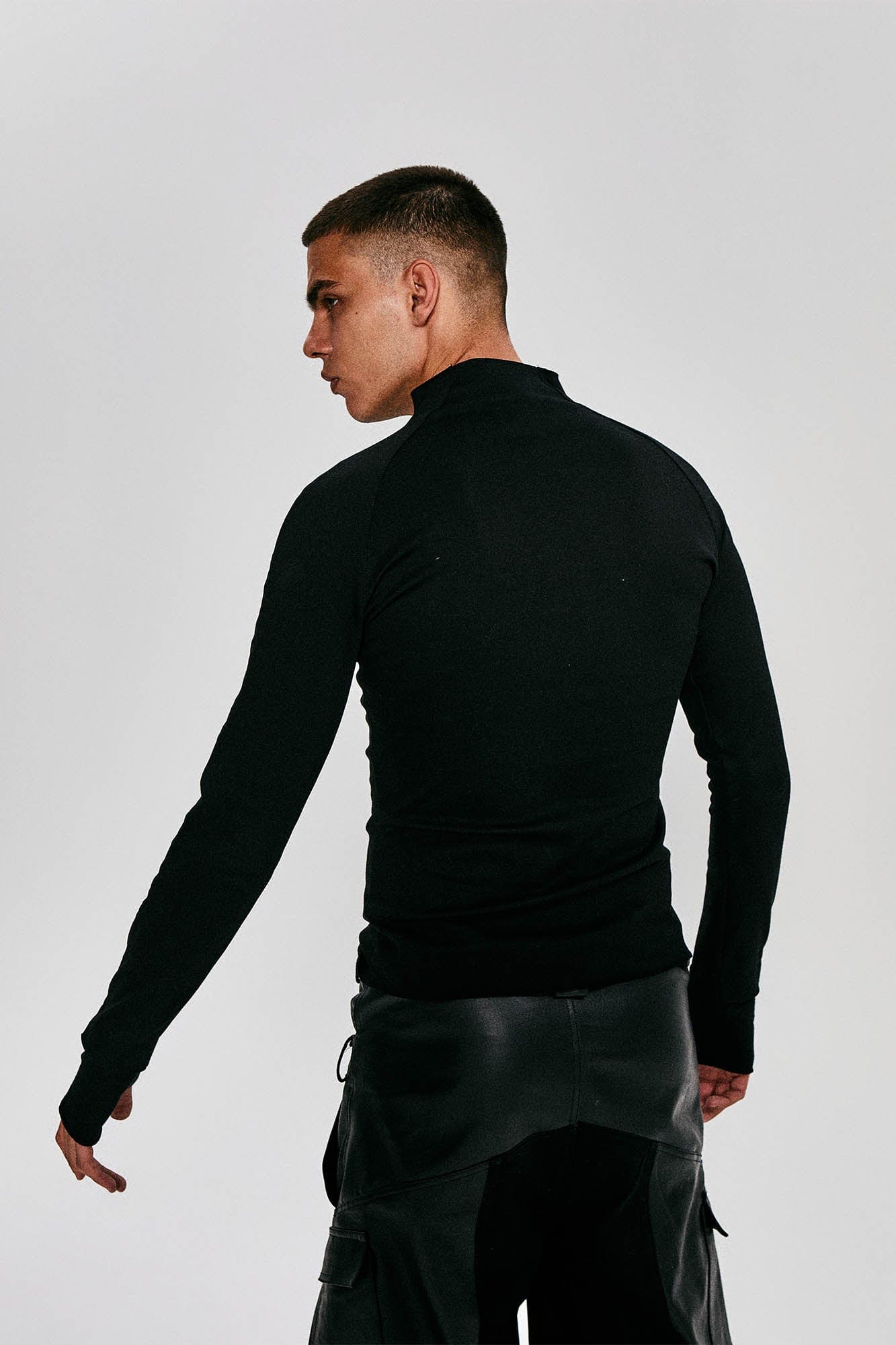 FLYERRER Gothic Script Graphic Asymmetrical Button Long-Sleeve Tee