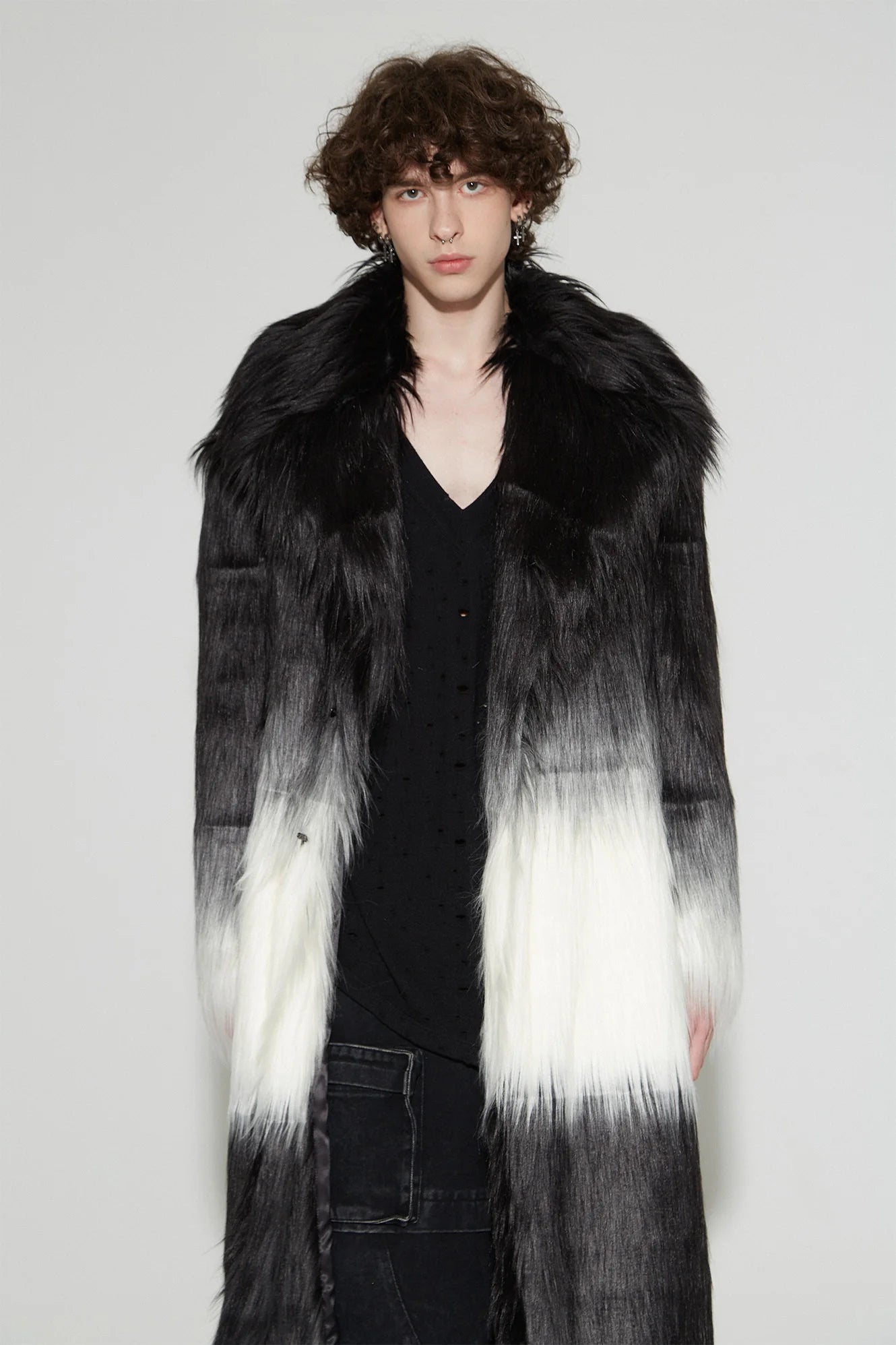 VANN VALRENCE Gradient Mane Faux Fur Maxi Coat
