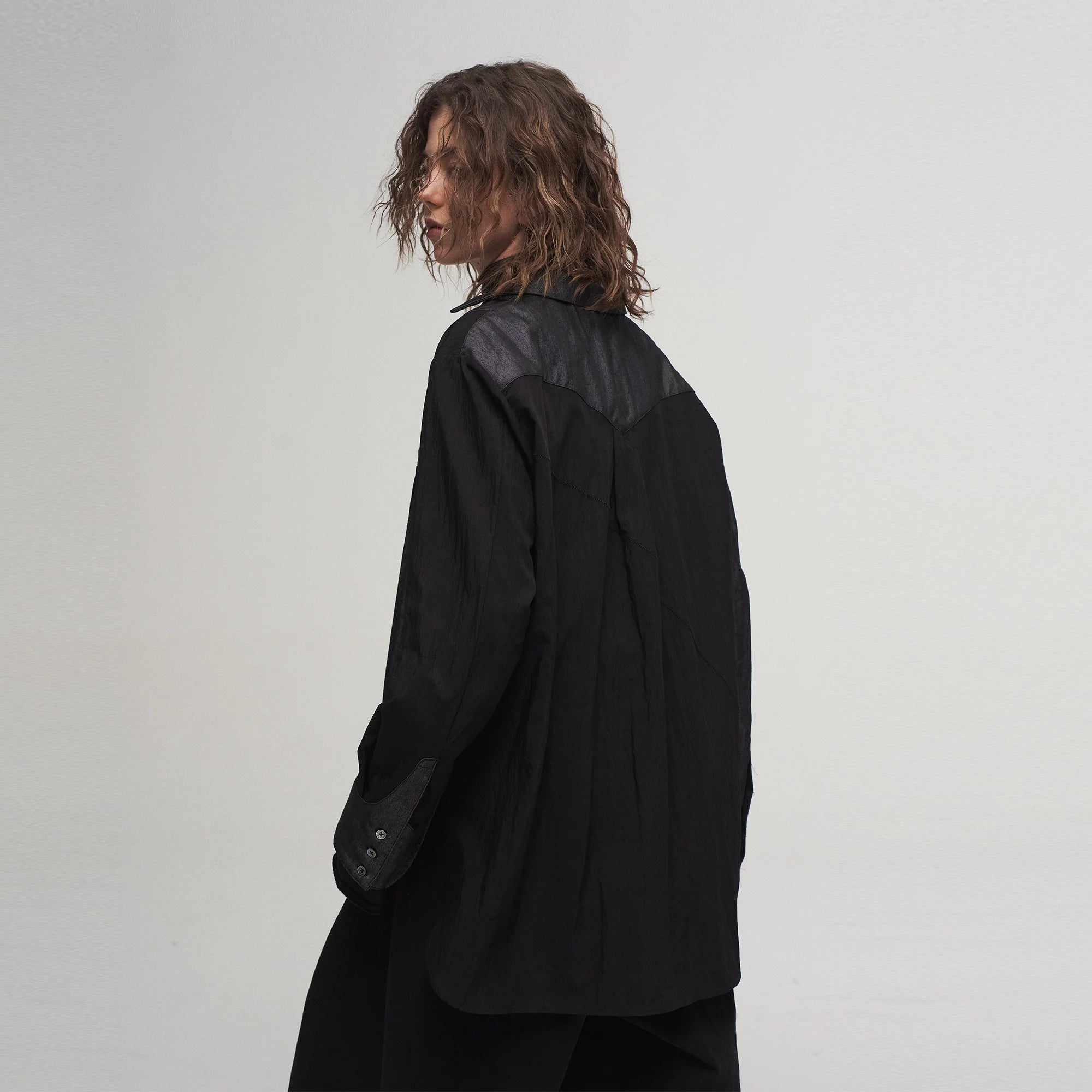 ILNya Nieternite Nifutur Asymmetrical Spliced Shirt