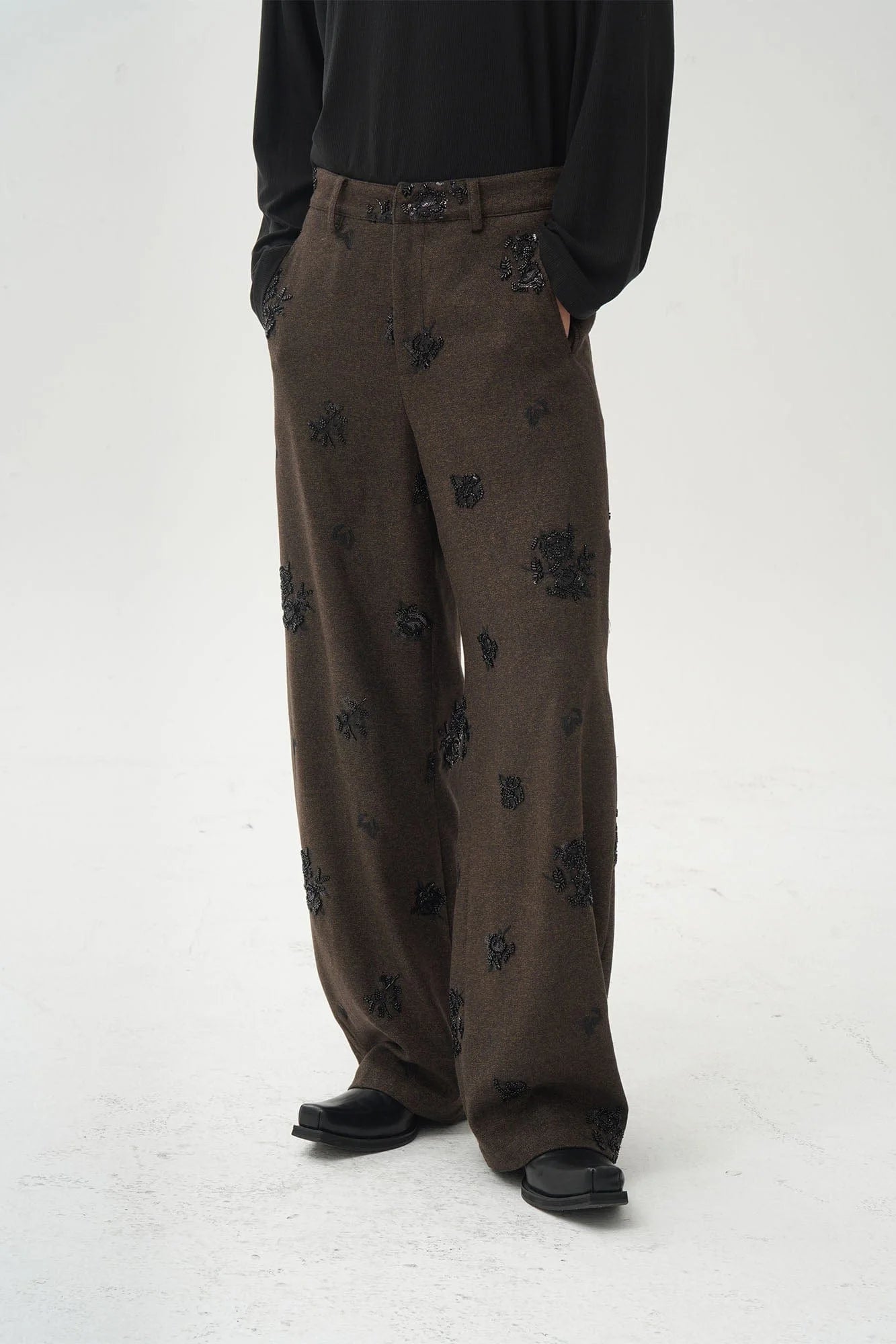 ORAL UTOPIA Embellished Sequin Embroidery Curved Pants