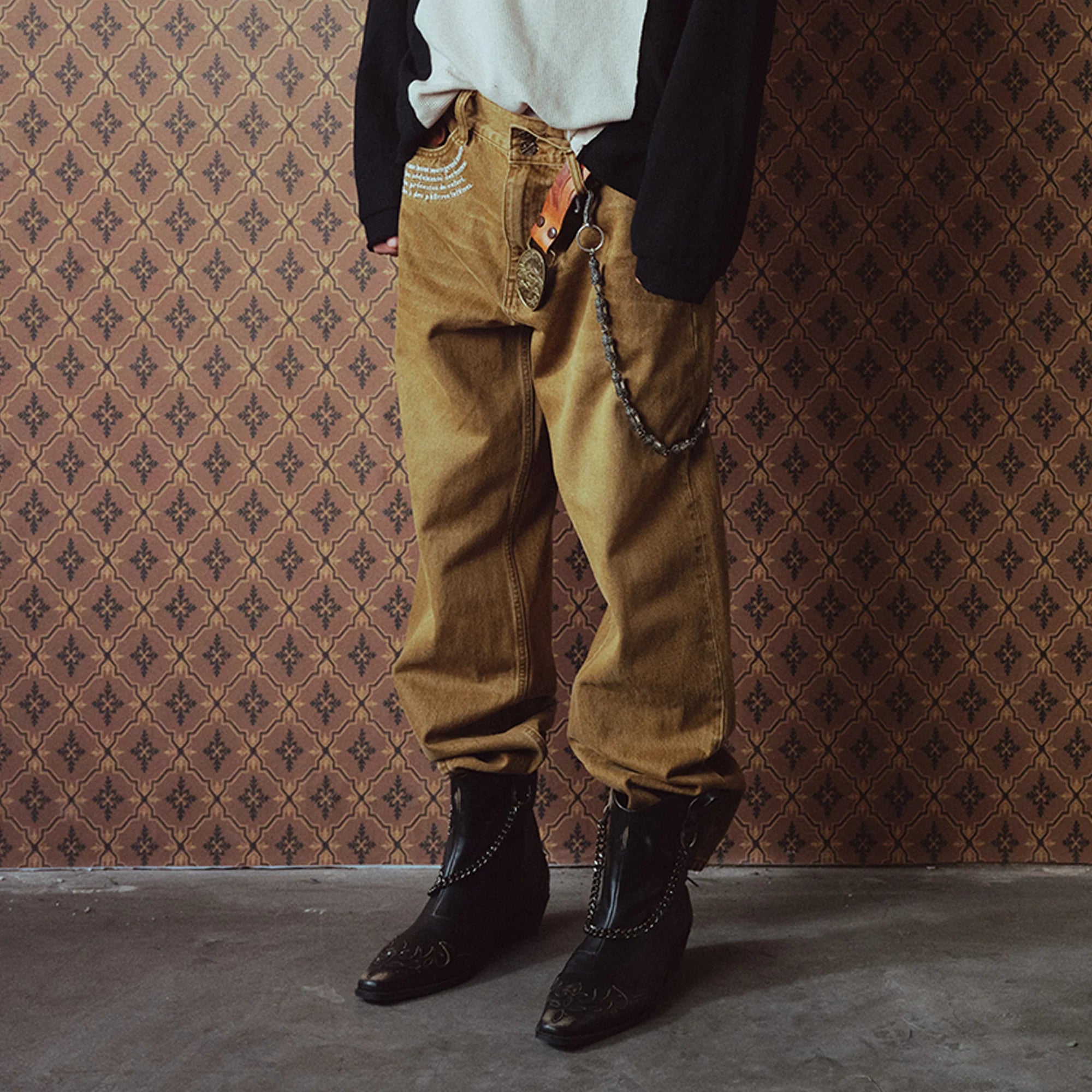 RICHILL Washed Slogan Embroidery Dual-Button Jeans