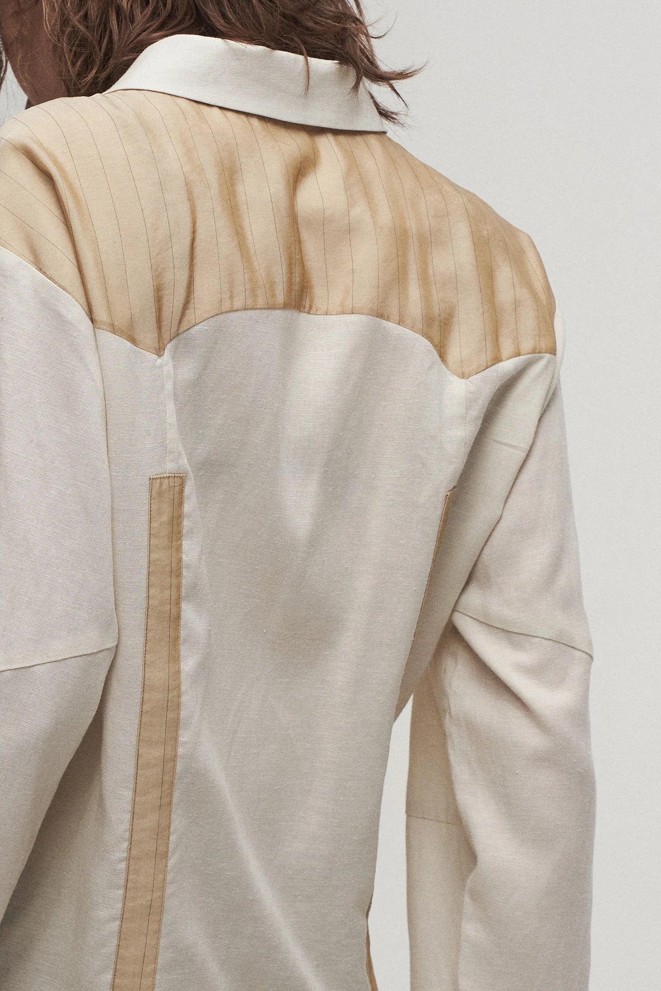 ILNya Nieternite Nifutur Pinstriped Contrast Spliced Shirt