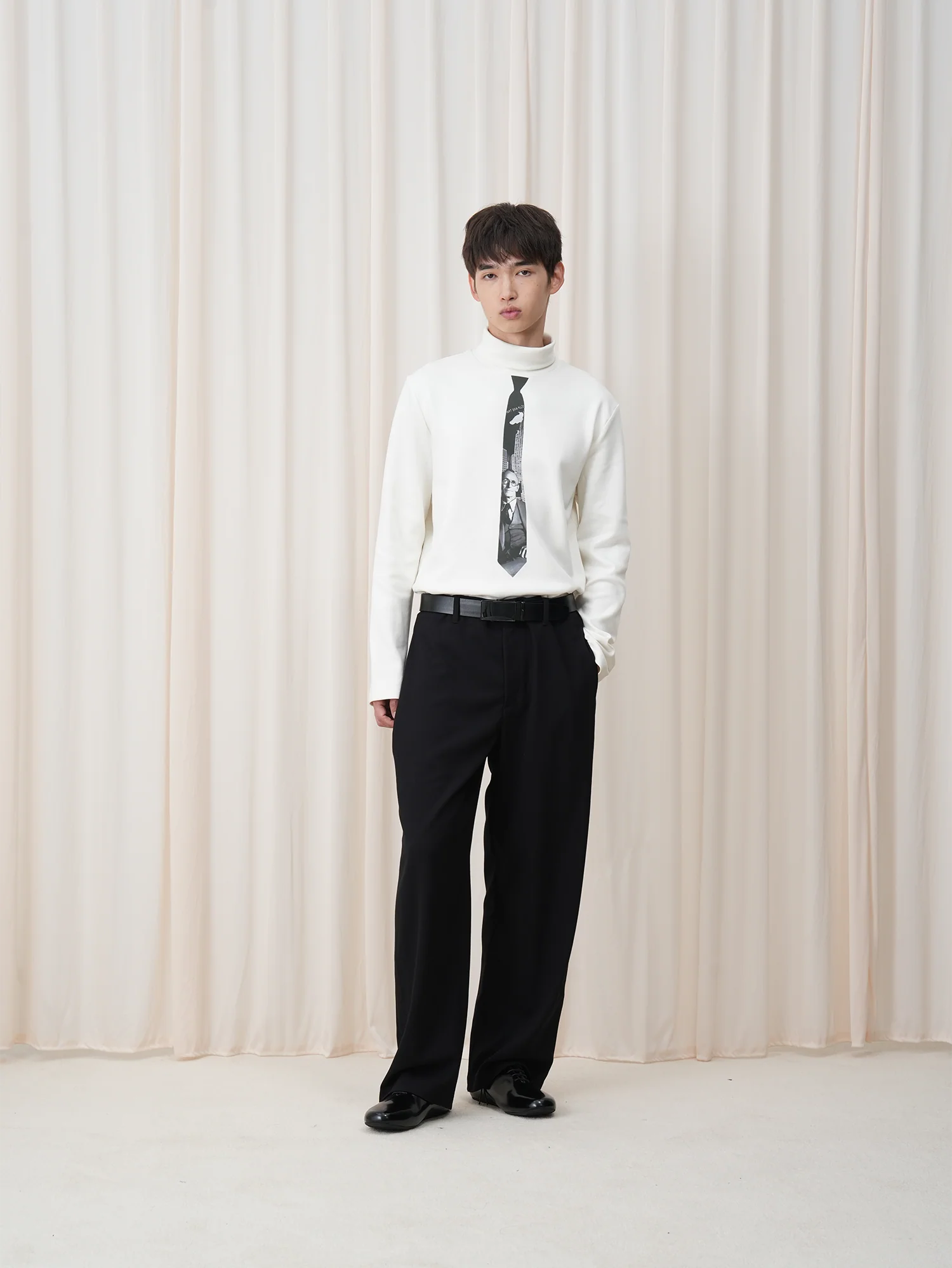 OUYANG WENJUN Tie-Graphic Turtleneck Long-Sleeve Tee