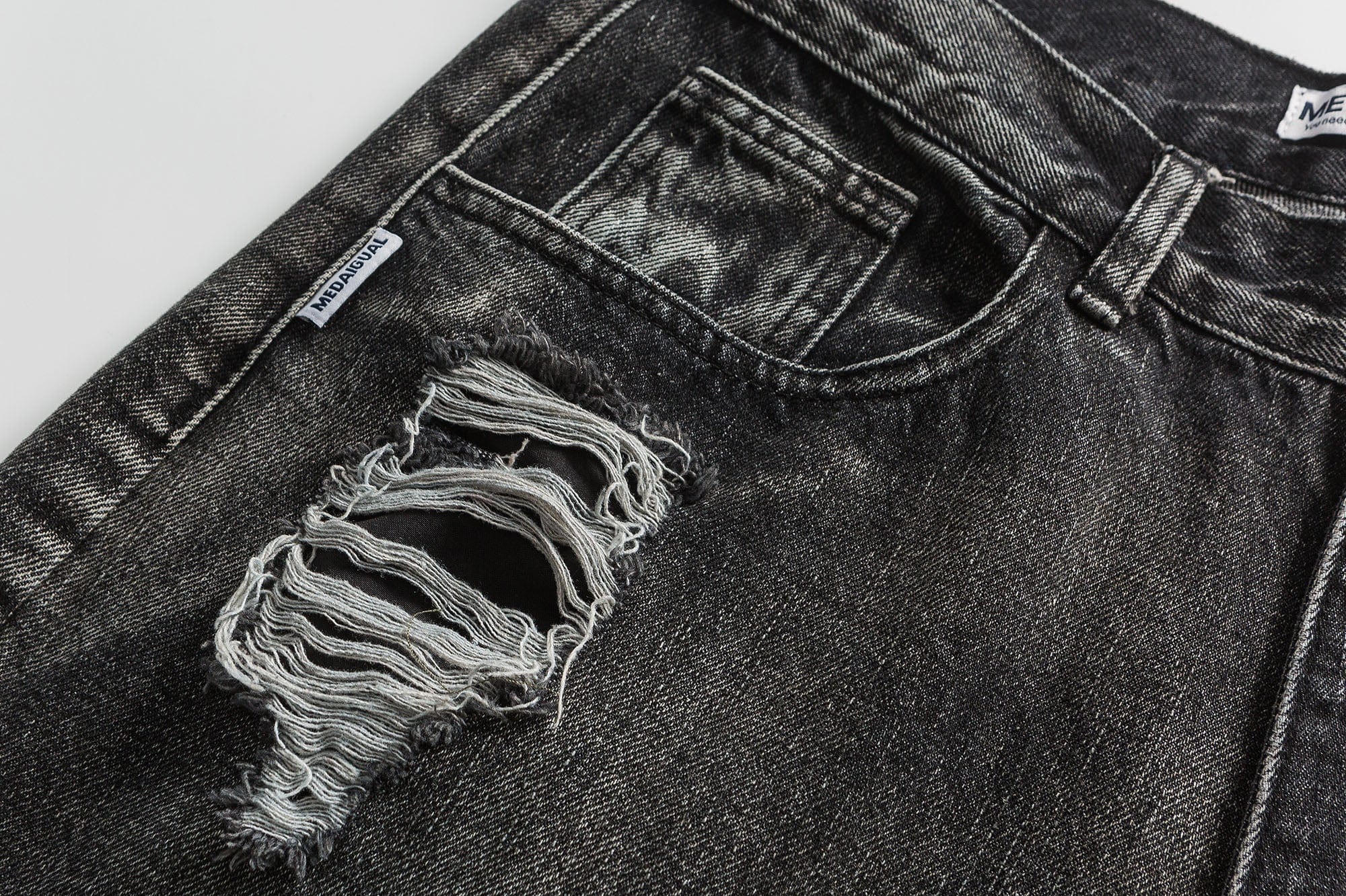 ME DA IGUAL Ripped Distressed Washed Straight-Leg Jeans