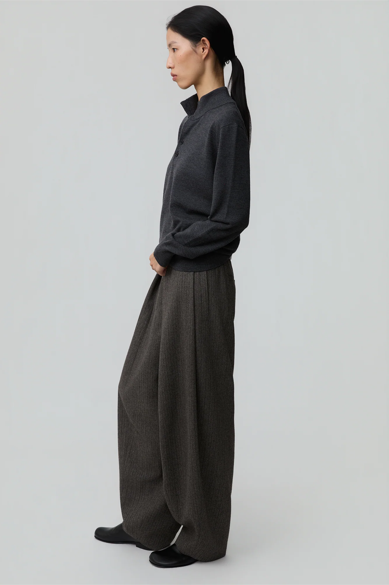 OPICLOTH Classic Elastic Waist Tapered Pants