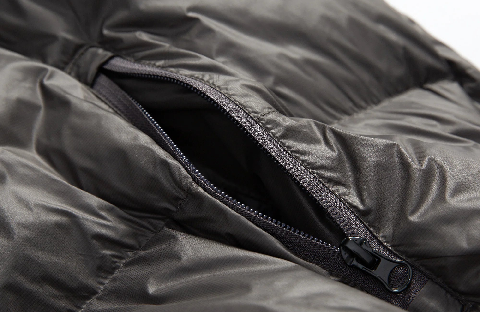 7440 37 1 Drawstring Hooded Thickened Down Puffer