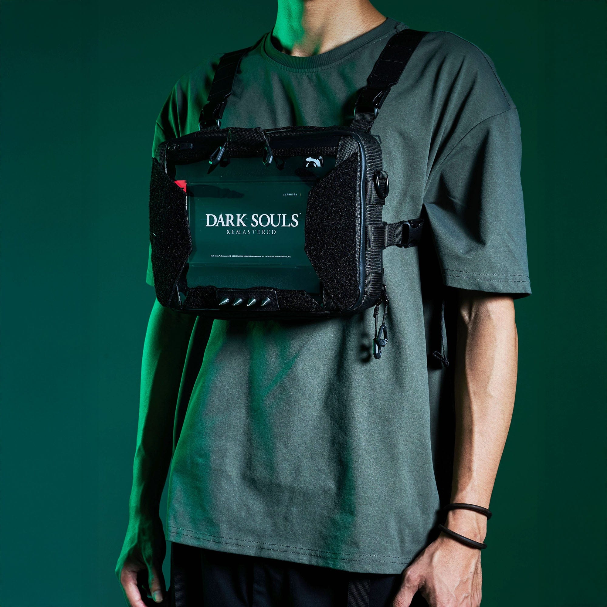 OVERCLOCK ROAM Utility Tablet Organizer