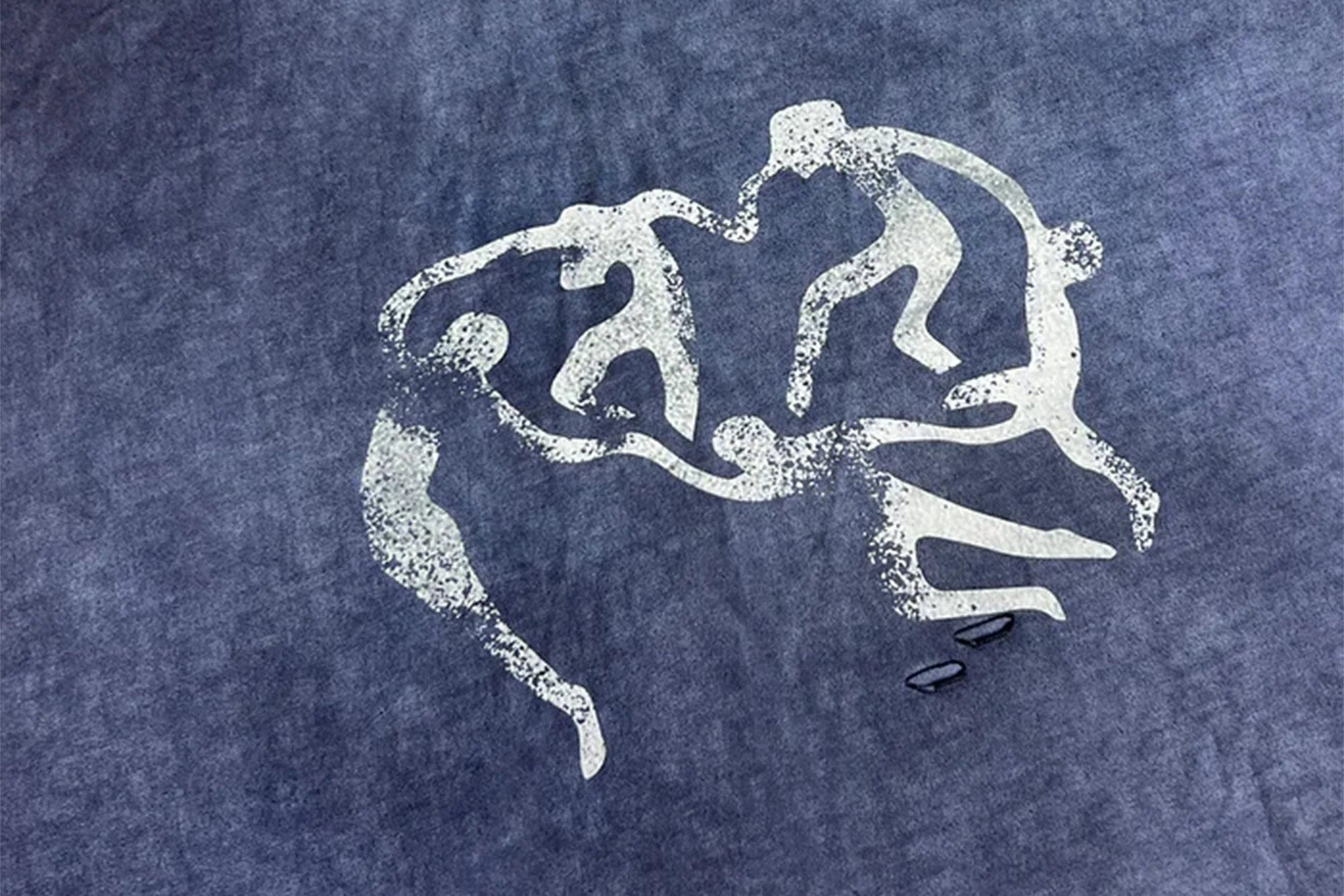 TECNINEGROUP Distressed Blue-Dyed Graphic T-Shirt