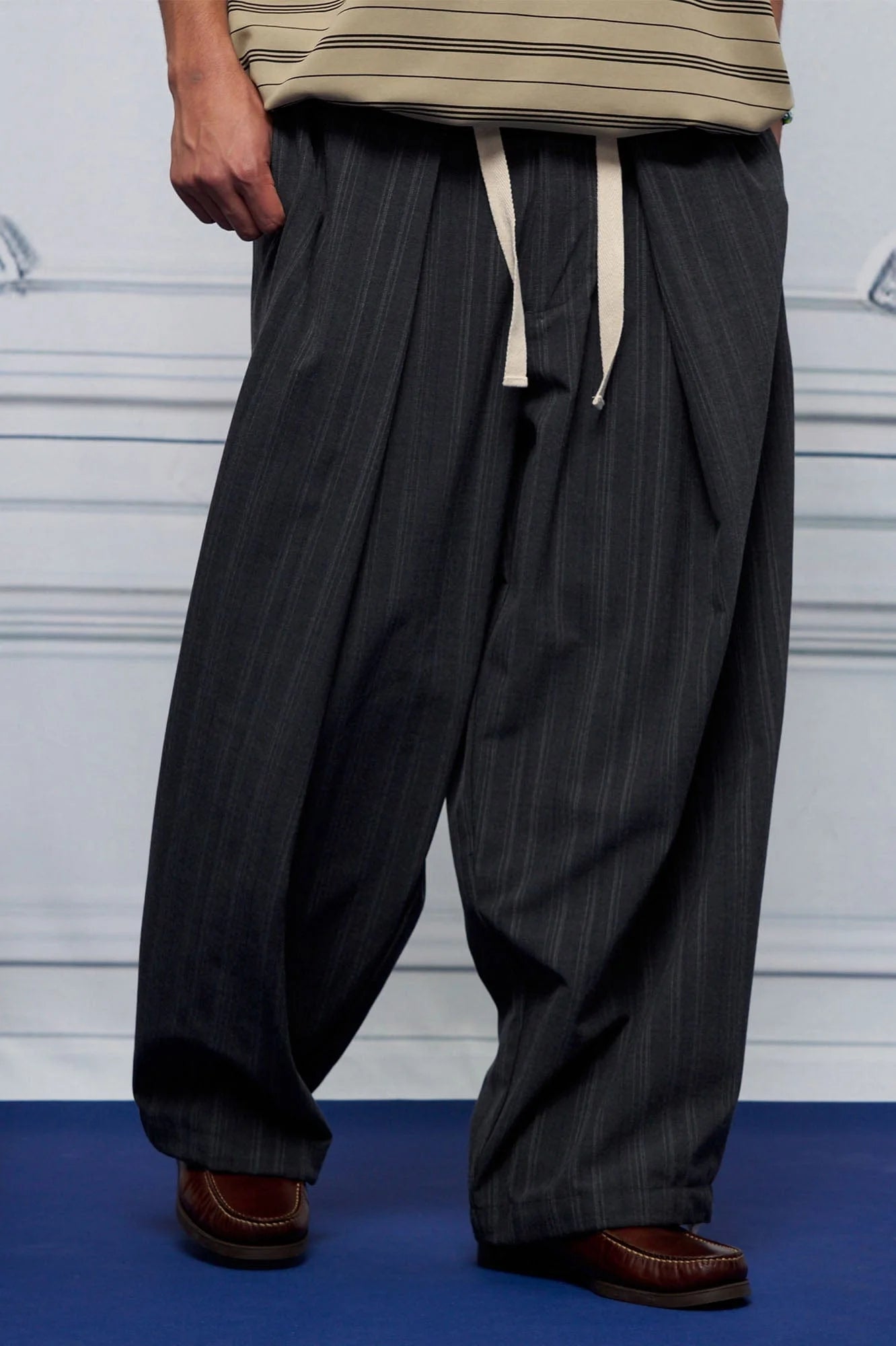 UNLIMITED MOTE Pleated Drawstring Wide-Leg Pants