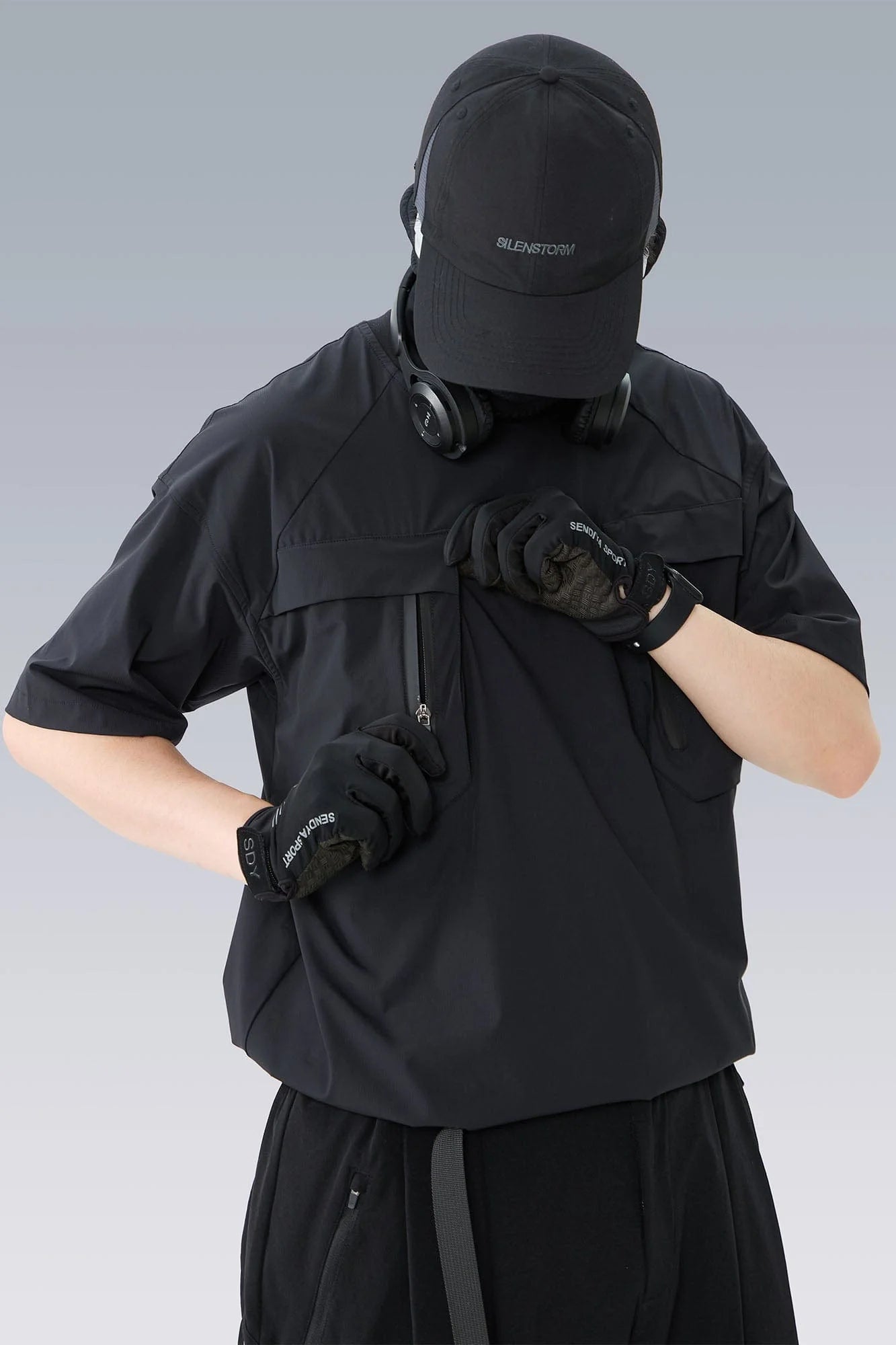 SILENSTORM Tactical Mesh-Back Zip Pocket T-Shirt