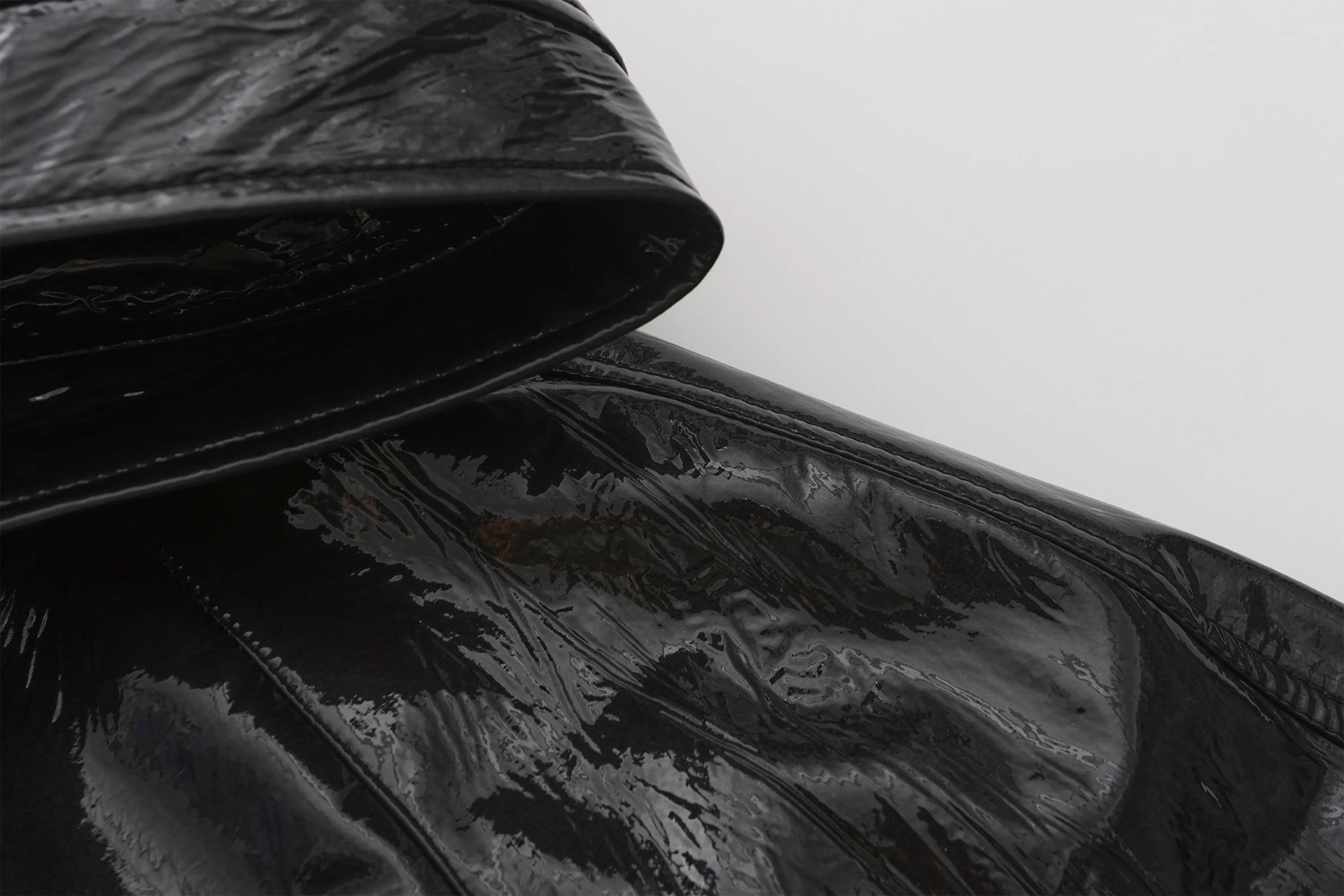 VANN VALRENCE Glossy Belted Hooded Padded Long Coat