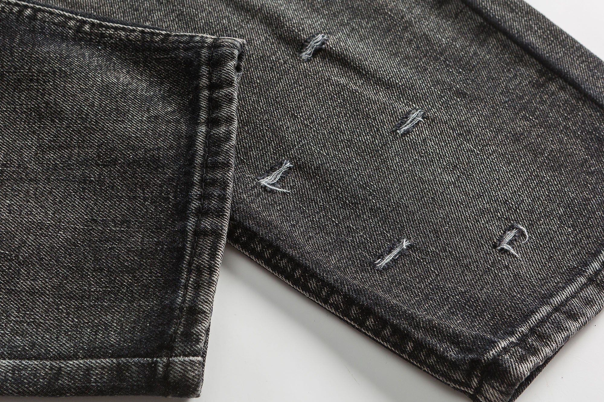 ME DA IGUAL Ripped Distressed Washed Straight-Leg Jeans