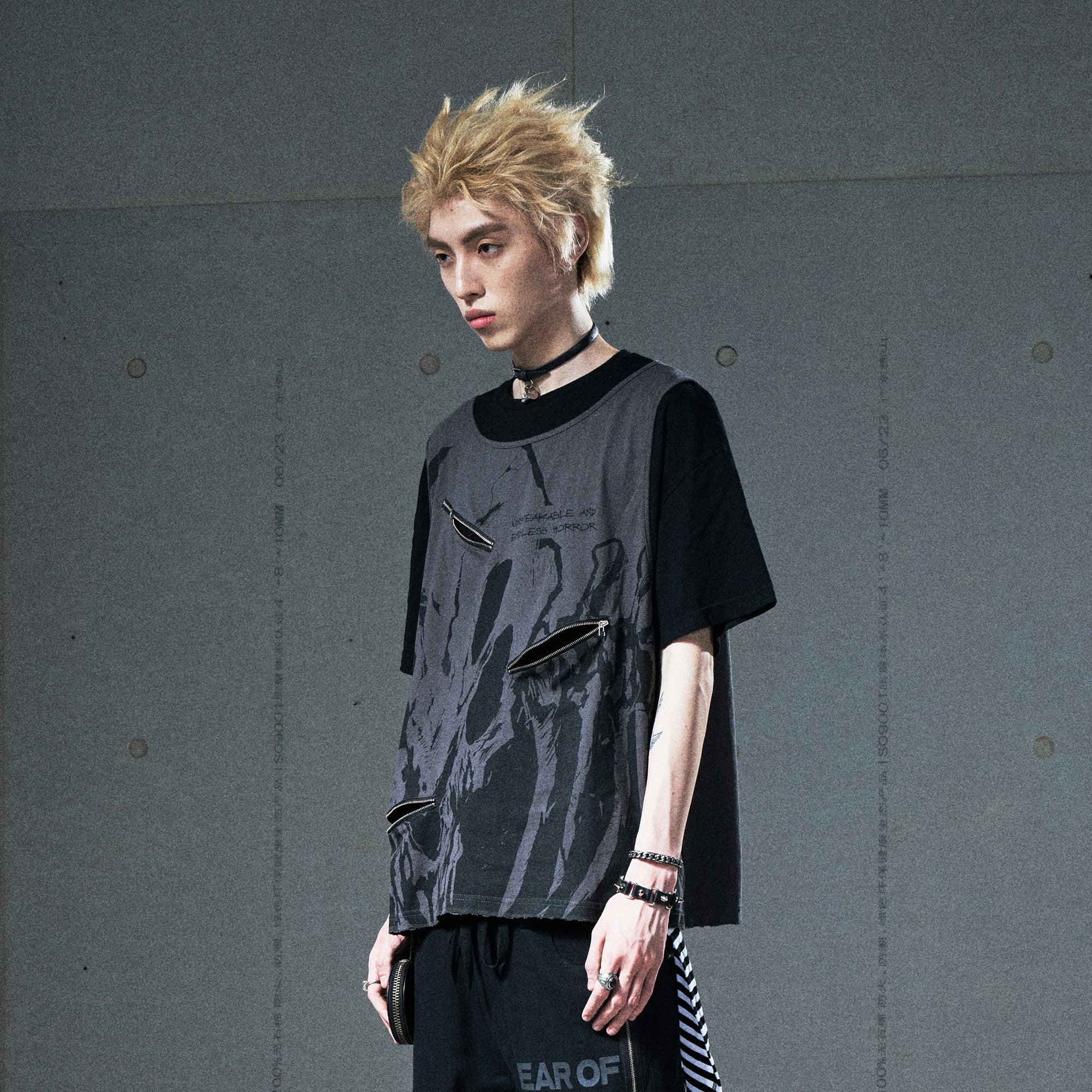 VENTUREK Washed Horror Graphic Layered Multi-Zip Tee